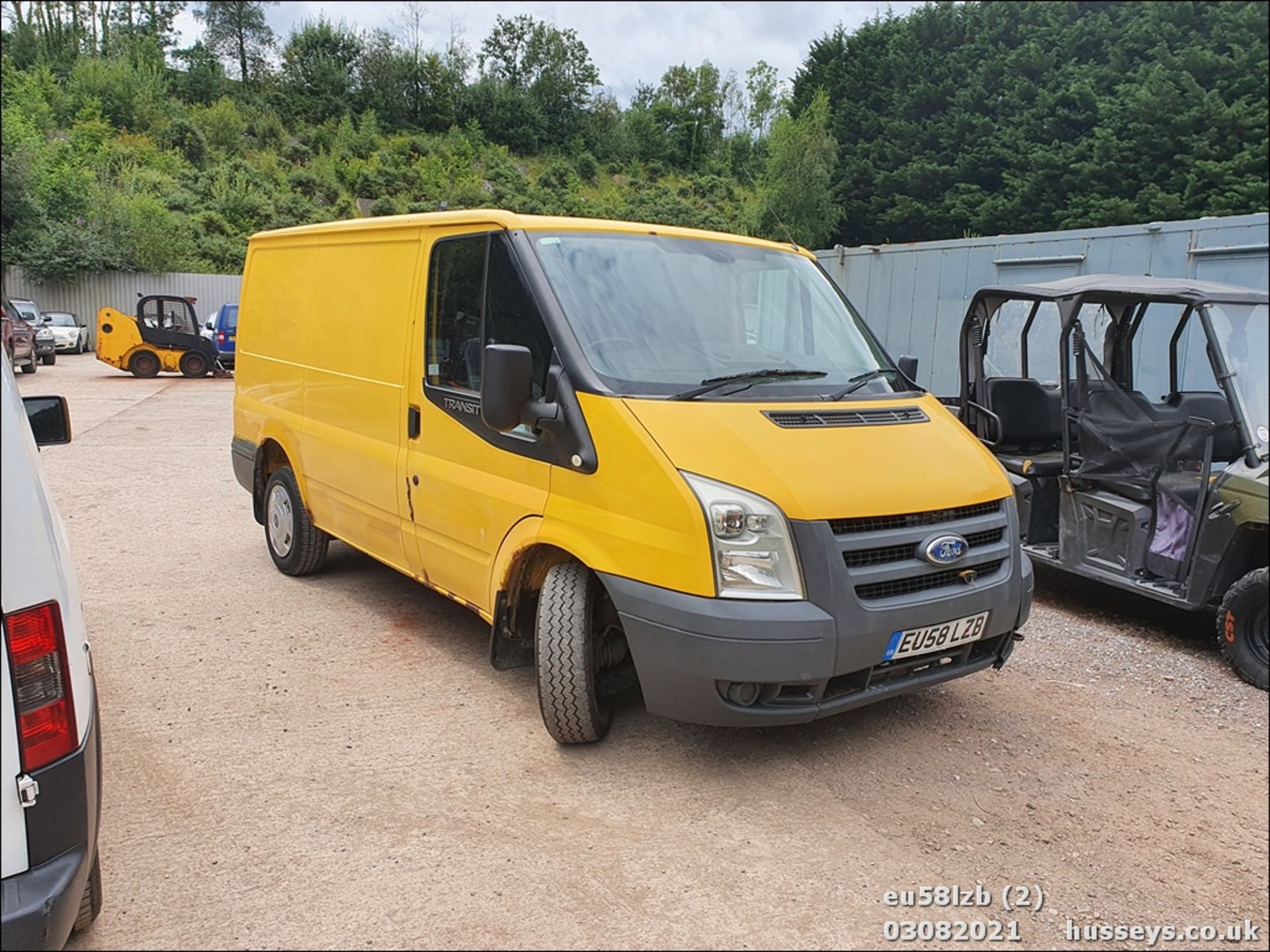 08/58 FORD TRANSIT 110 T300S FWD - 2198cc 4dr Van (Yellow, 164k) - Image 2 of 11