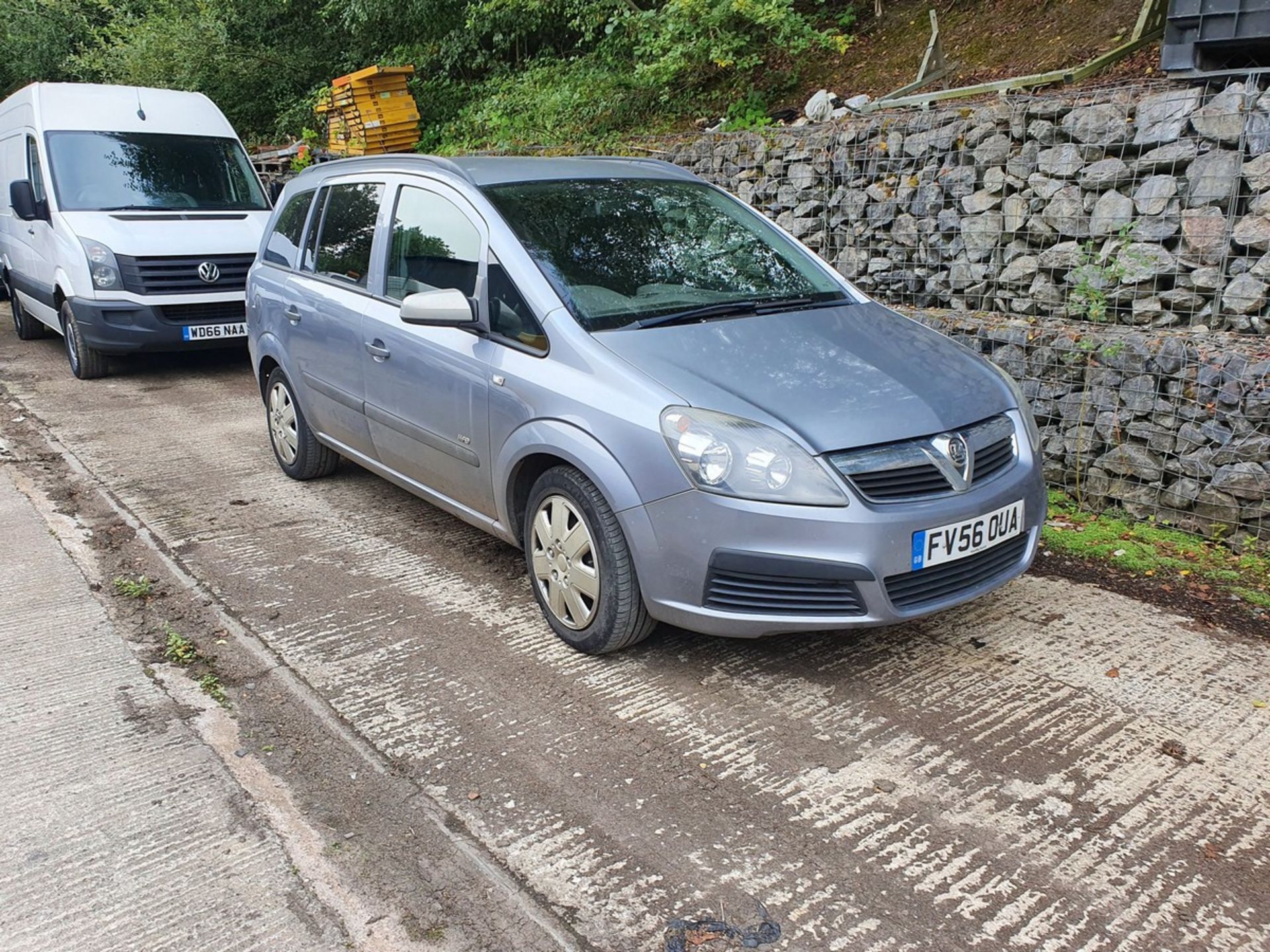 06/56 VAUXHALL ZAFIRA LIFE - 1796cc 5dr MPV (Silver, 122k) - Image 11 of 13