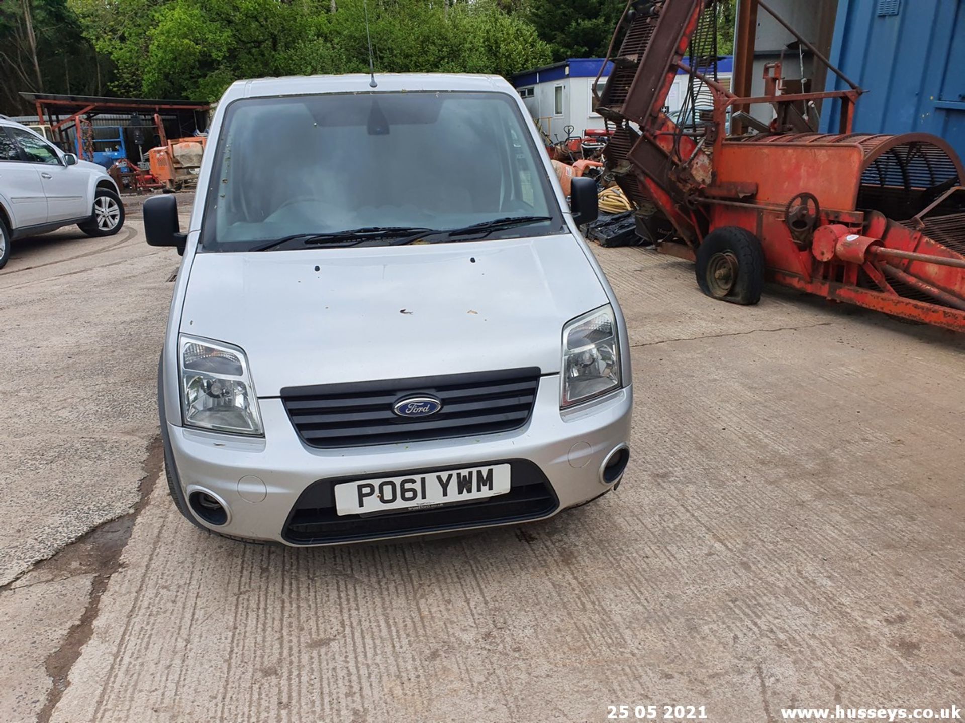 11/61 FORD TRANSIT CONNECT 90 T200 TREND - 1753cc 5dr Van (Silver, 113k) - Image 16 of 22