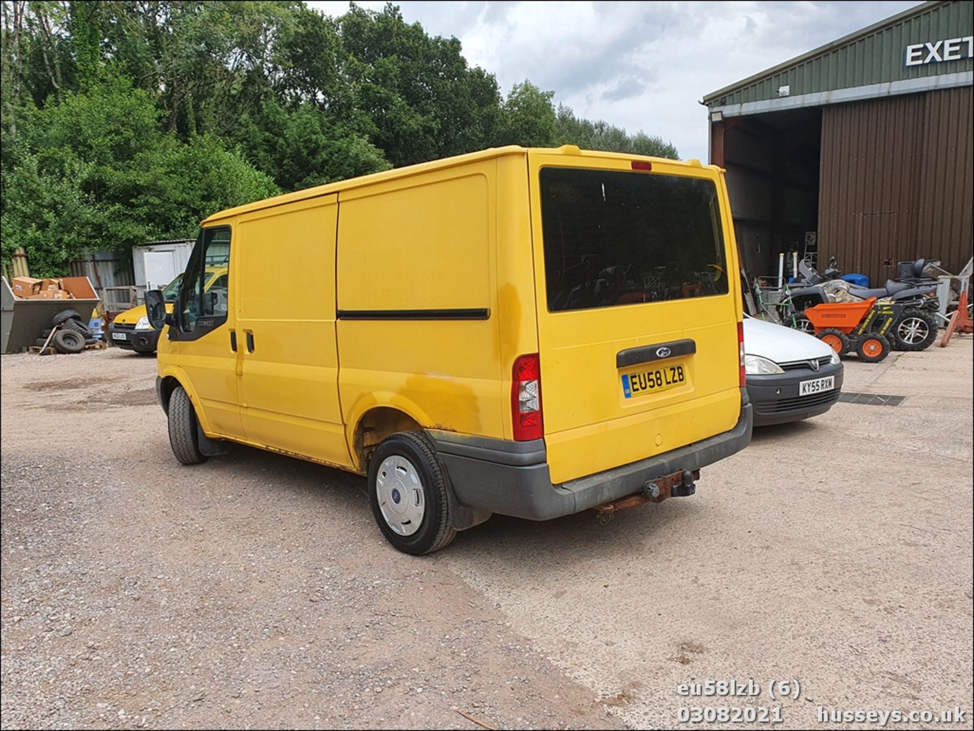 08/58 FORD TRANSIT 110 T300S FWD - 2198cc 4dr Van (Yellow, 164k) - Image 6 of 11