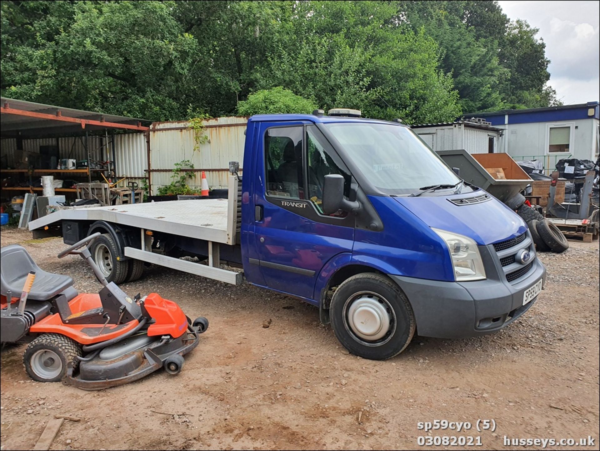 09/59 FORD TRANSIT 200 T460L BEAVERTAIL - 3199cc 2dr (White, 150k) - Image 4 of 15