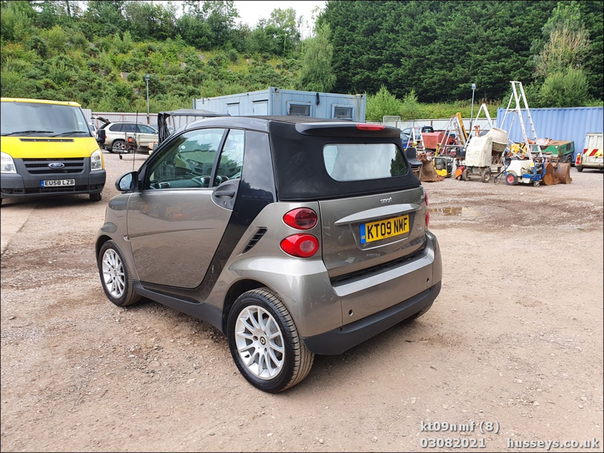 09/09 SMART FORTWO PASSION MHD AUTO - 999cc 2dr Convertible (Grey, 72k) - Image 8 of 12