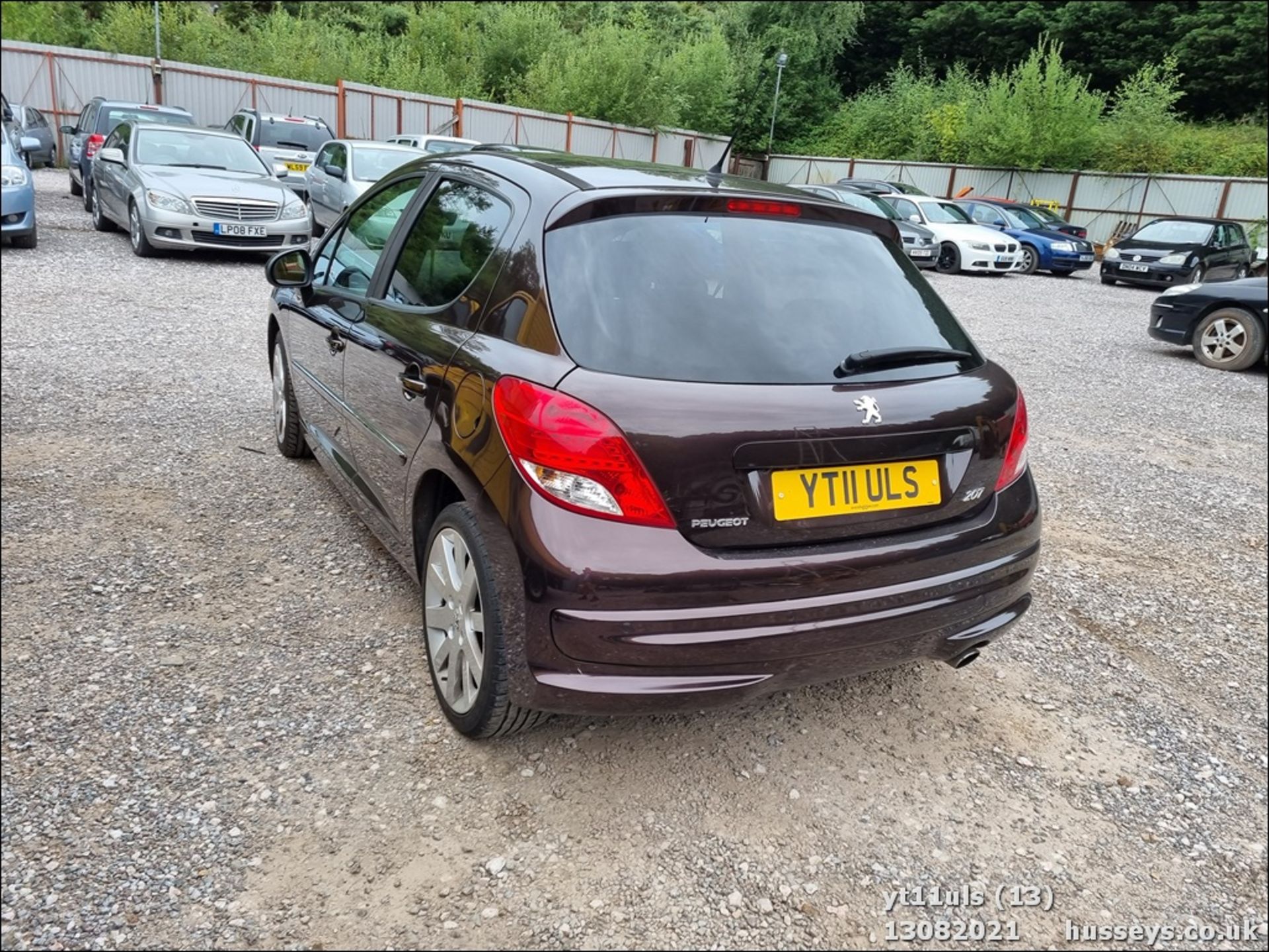 11/11 PEUGEOT 207 ALLURE - 1598cc 5dr Hatchback (Red, 38k) - Image 13 of 20