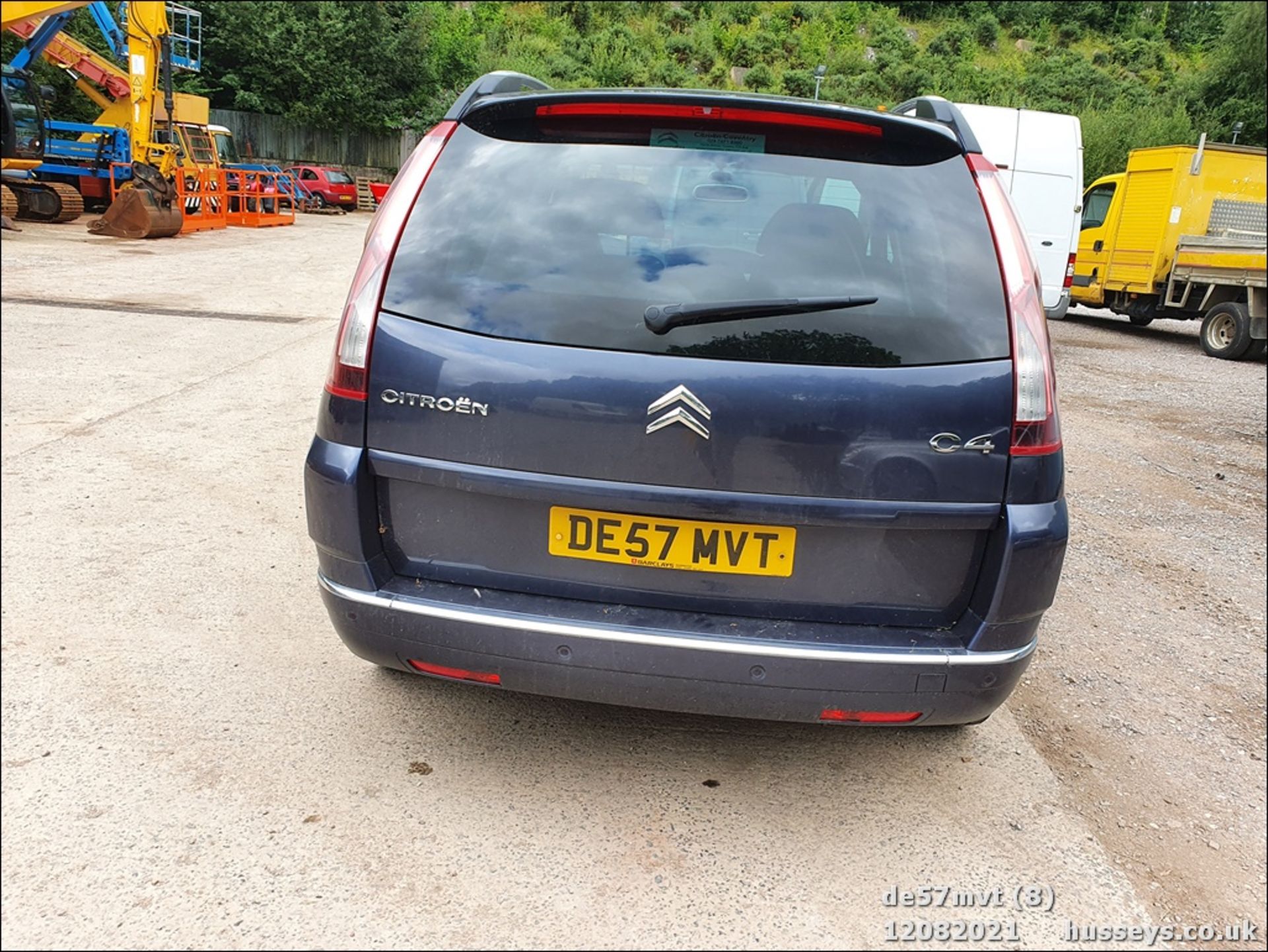 07/57 CITROEN C4 PICASSO 7 EXCL HDI A - 1560cc 5dr MPV (Mauve/purple, 93k) - Image 8 of 18