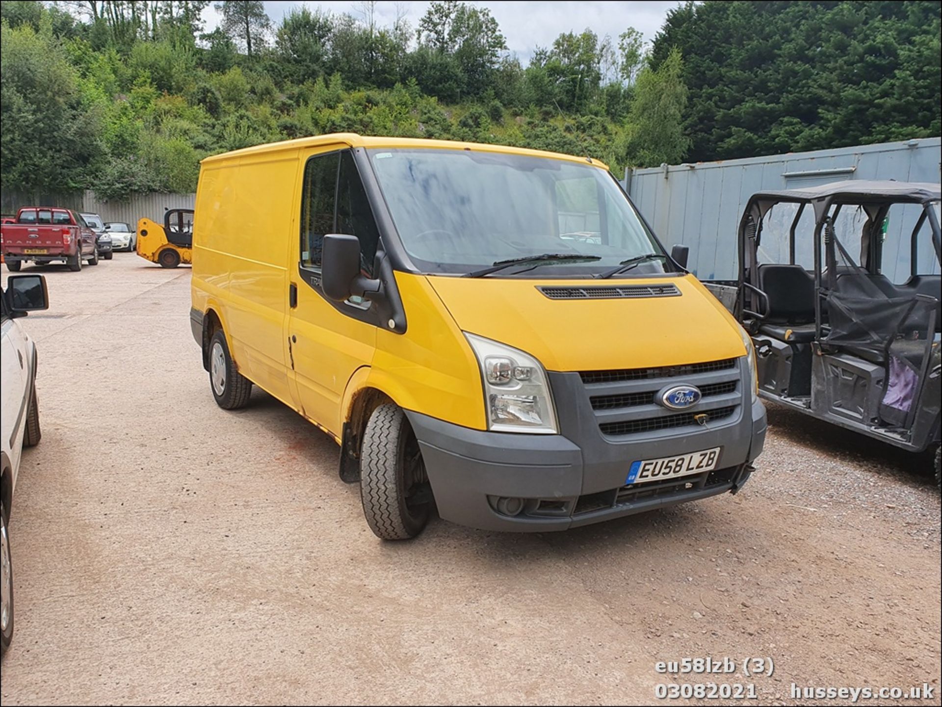 08/58 FORD TRANSIT 110 T300S FWD - 2198cc 4dr Van (Yellow, 164k) - Image 3 of 11