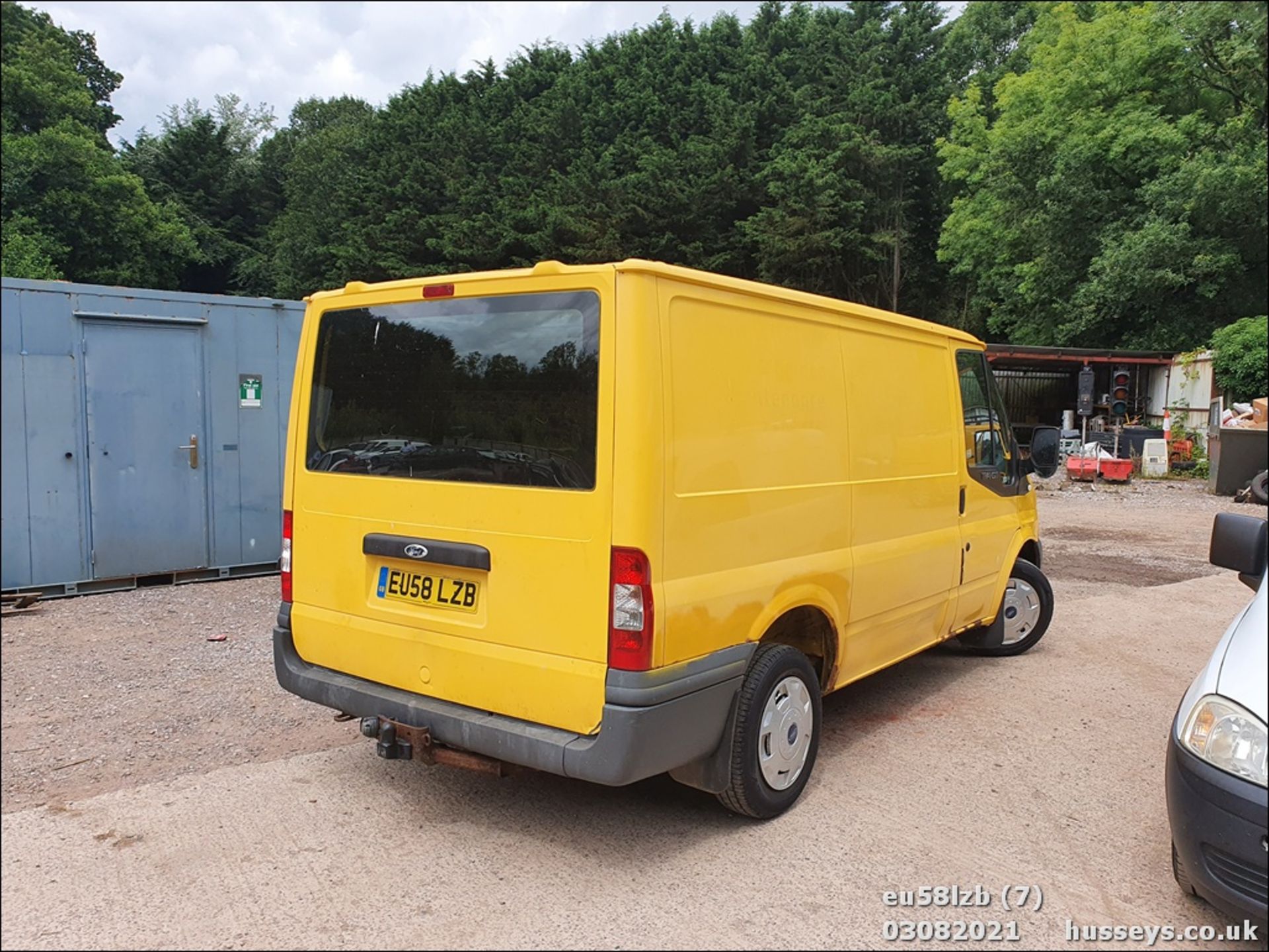 08/58 FORD TRANSIT 110 T300S FWD - 2198cc 4dr Van (Yellow, 164k) - Image 7 of 11