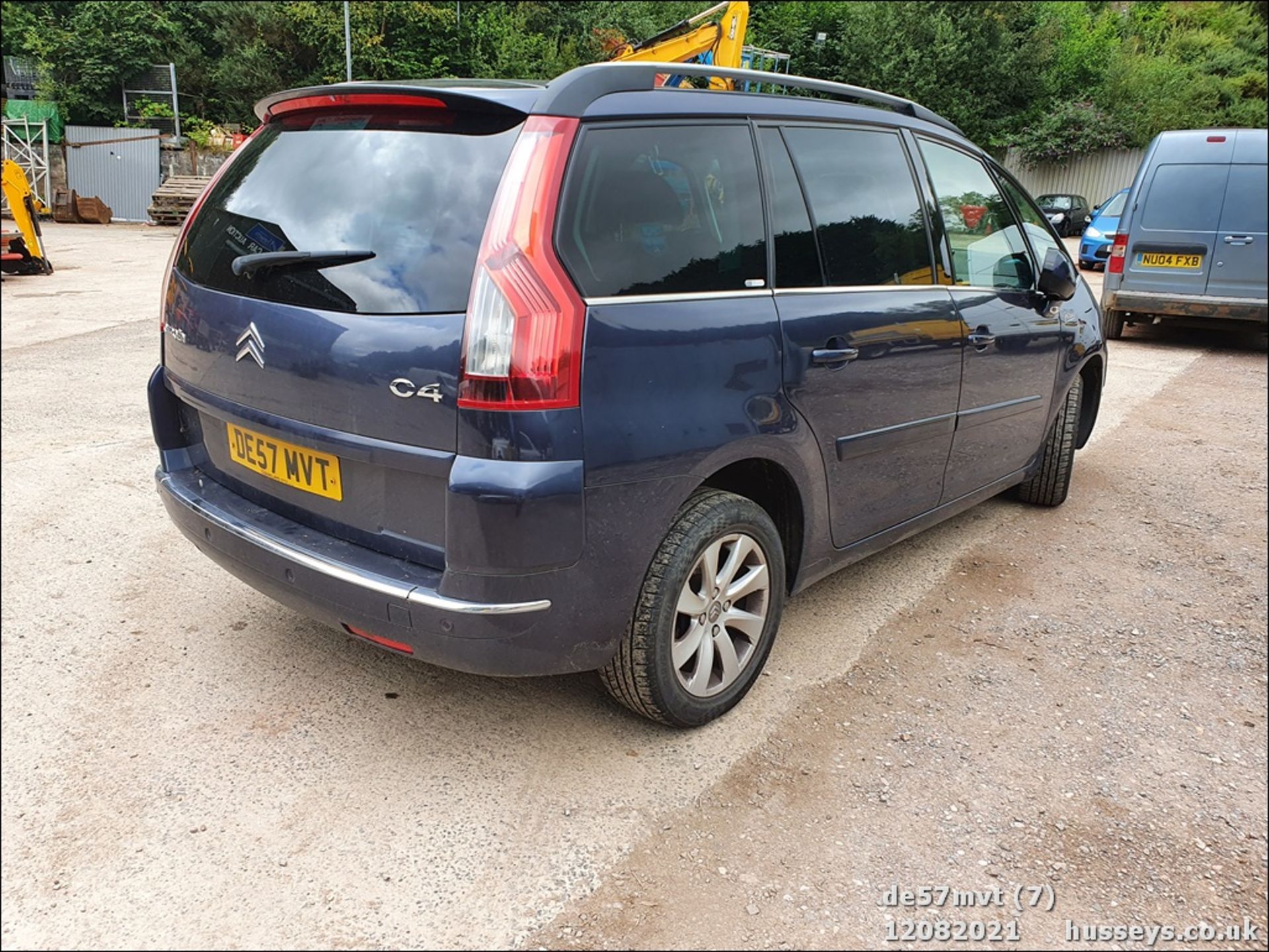 07/57 CITROEN C4 PICASSO 7 EXCL HDI A - 1560cc 5dr MPV (Mauve/purple, 93k) - Image 7 of 18