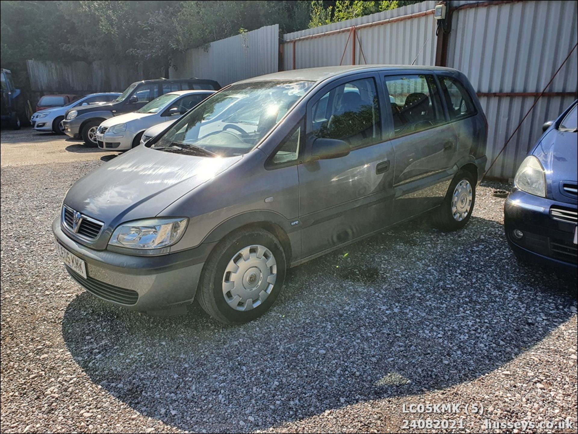 05/05 VAUXHALL ZAFIRA LIFE 16V AUTO - 1796cc 5dr MPV (Grey, 110k) - Image 5 of 13