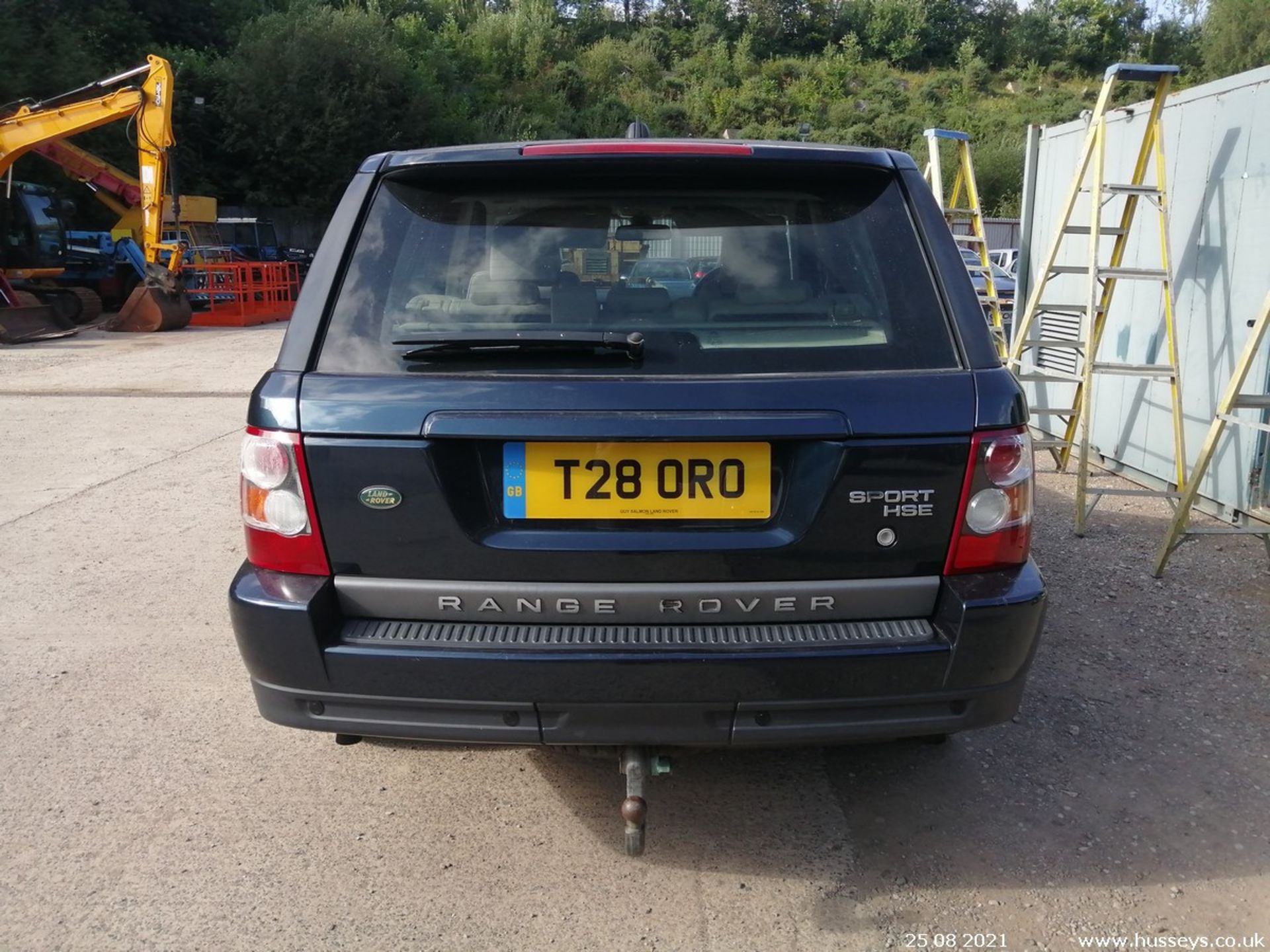 2006 LAND ROVER RANGE ROVER SP HSE TDV6 A - 2720cc 5dr Estate (Blue) - Image 7 of 15