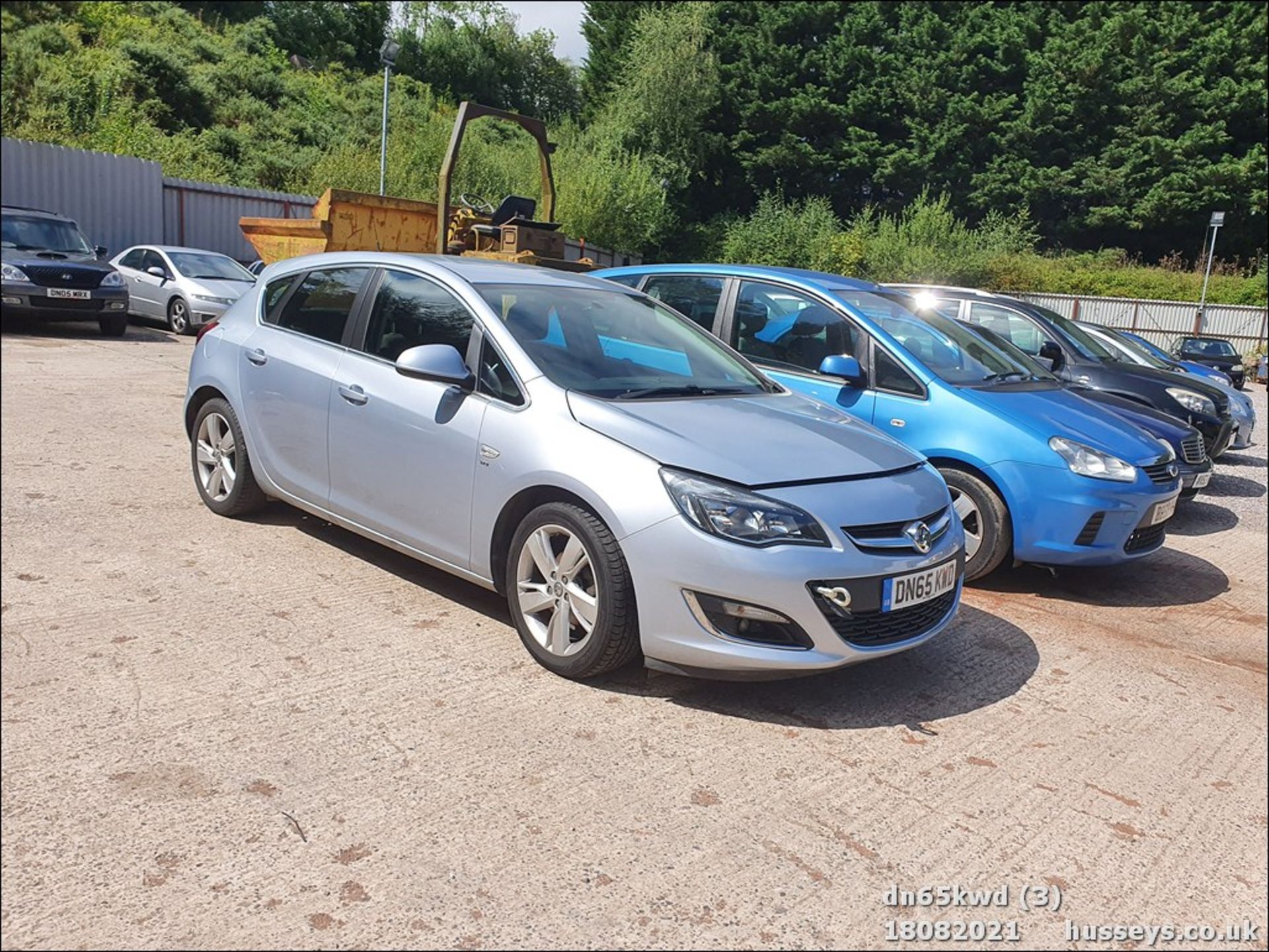 15/65 VAUXHALL ASTRA SRI - 1598cc 5dr Hatchback (Silver) - Image 3 of 15