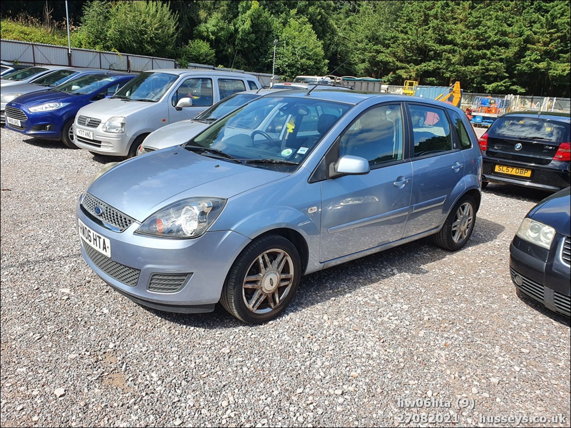 06/06 FORD FIESTA GHIA - 1388cc 5dr Hatchback (Blue, 45k) - Image 9 of 15