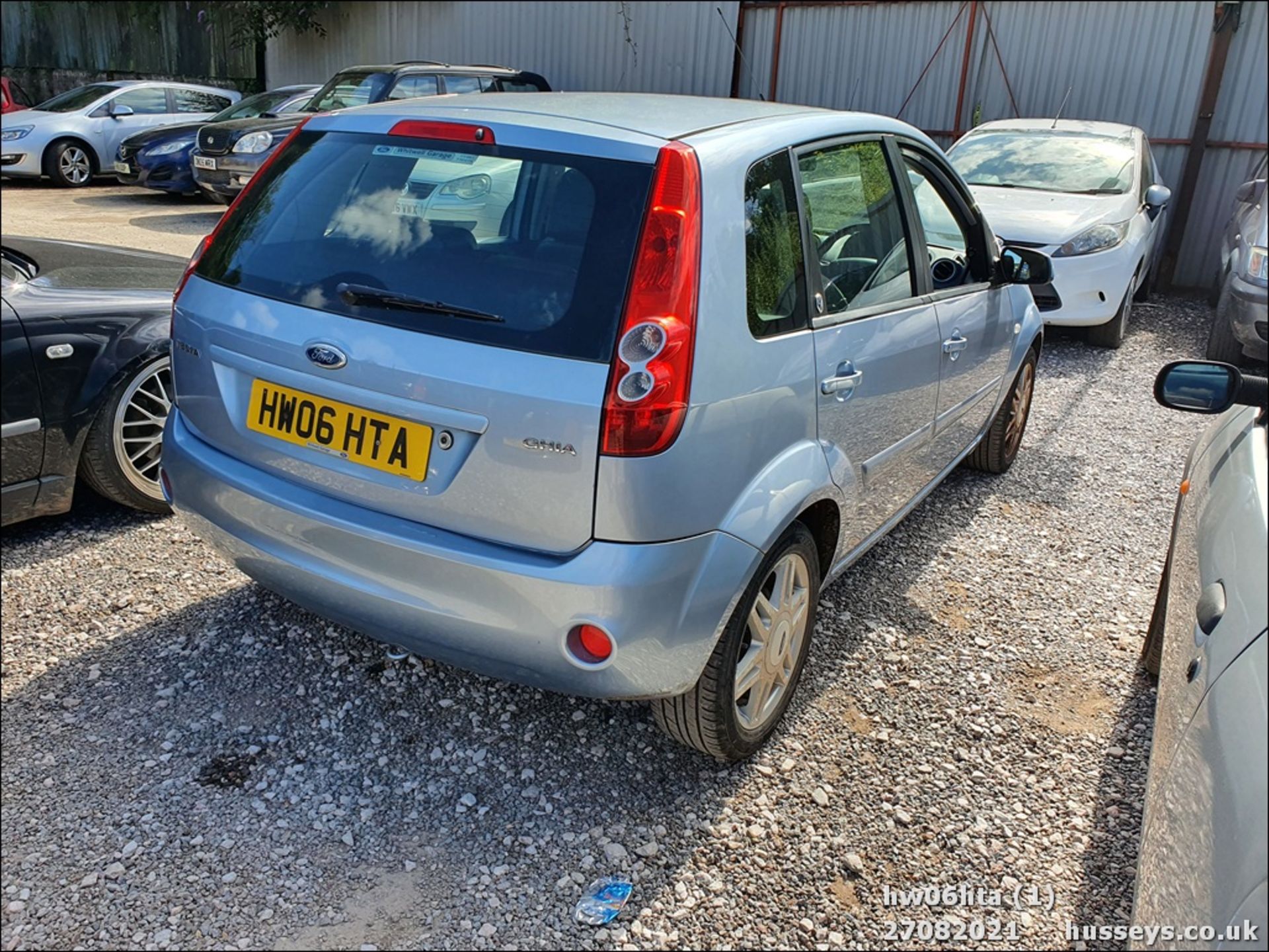 06/06 FORD FIESTA GHIA - 1388cc 5dr Hatchback (Blue, 45k) - Image 2 of 15