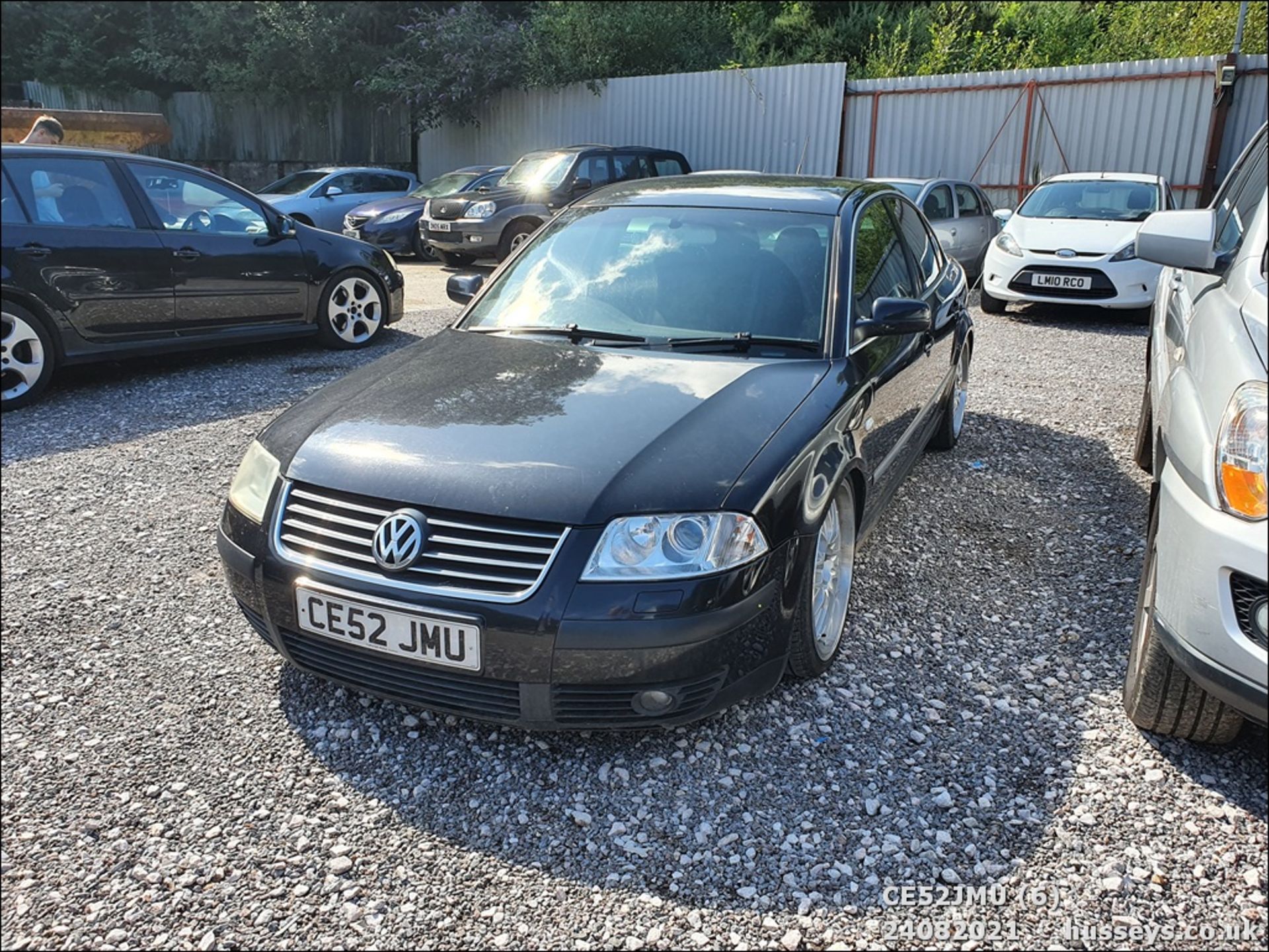 02/52 VOLKSWAGEN PASSAT SPORT TDI - 1896cc 4dr Saloon (Black) - Image 6 of 14