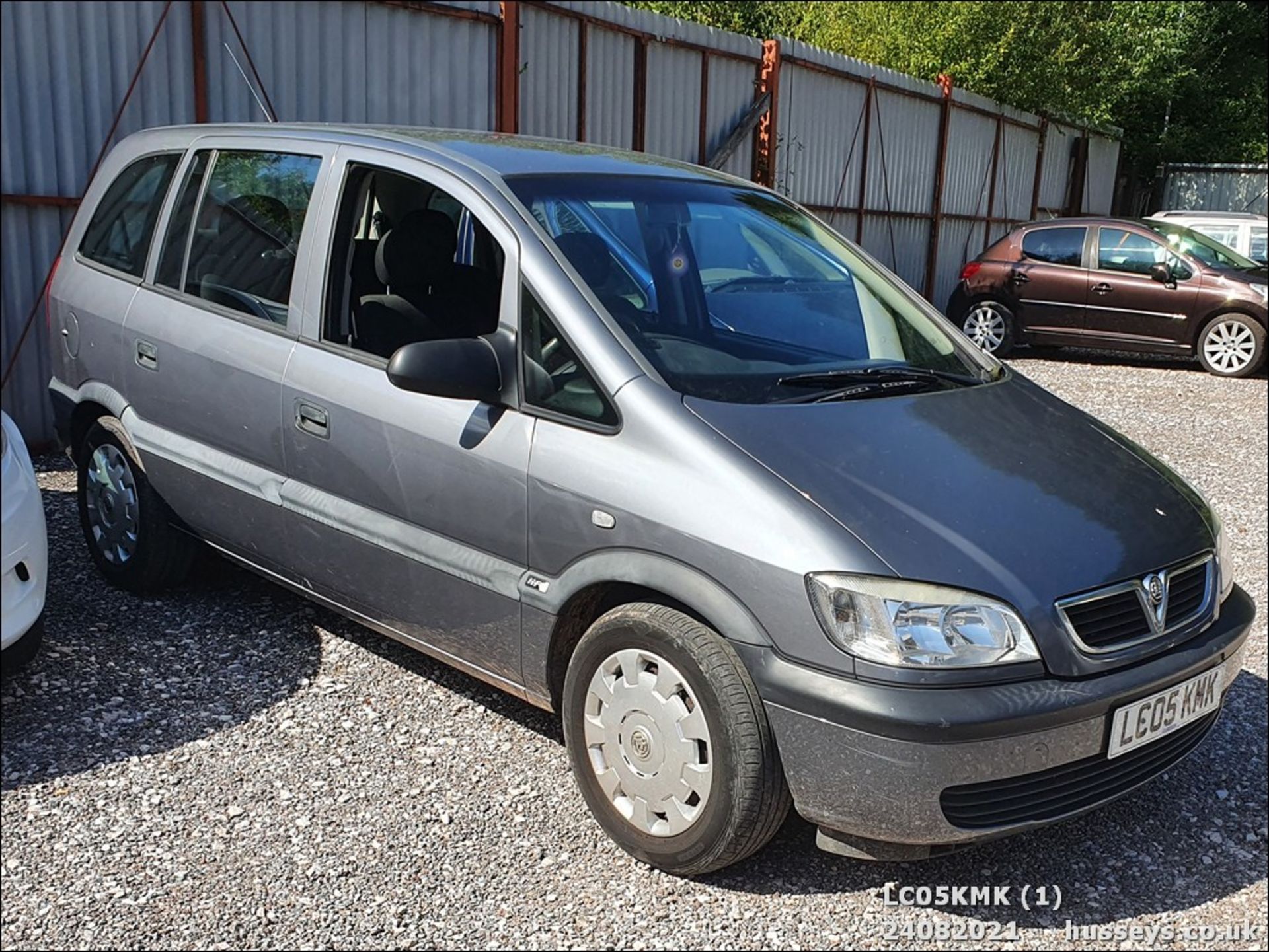 05/05 VAUXHALL ZAFIRA LIFE 16V AUTO - 1796cc 5dr MPV (Grey, 110k)