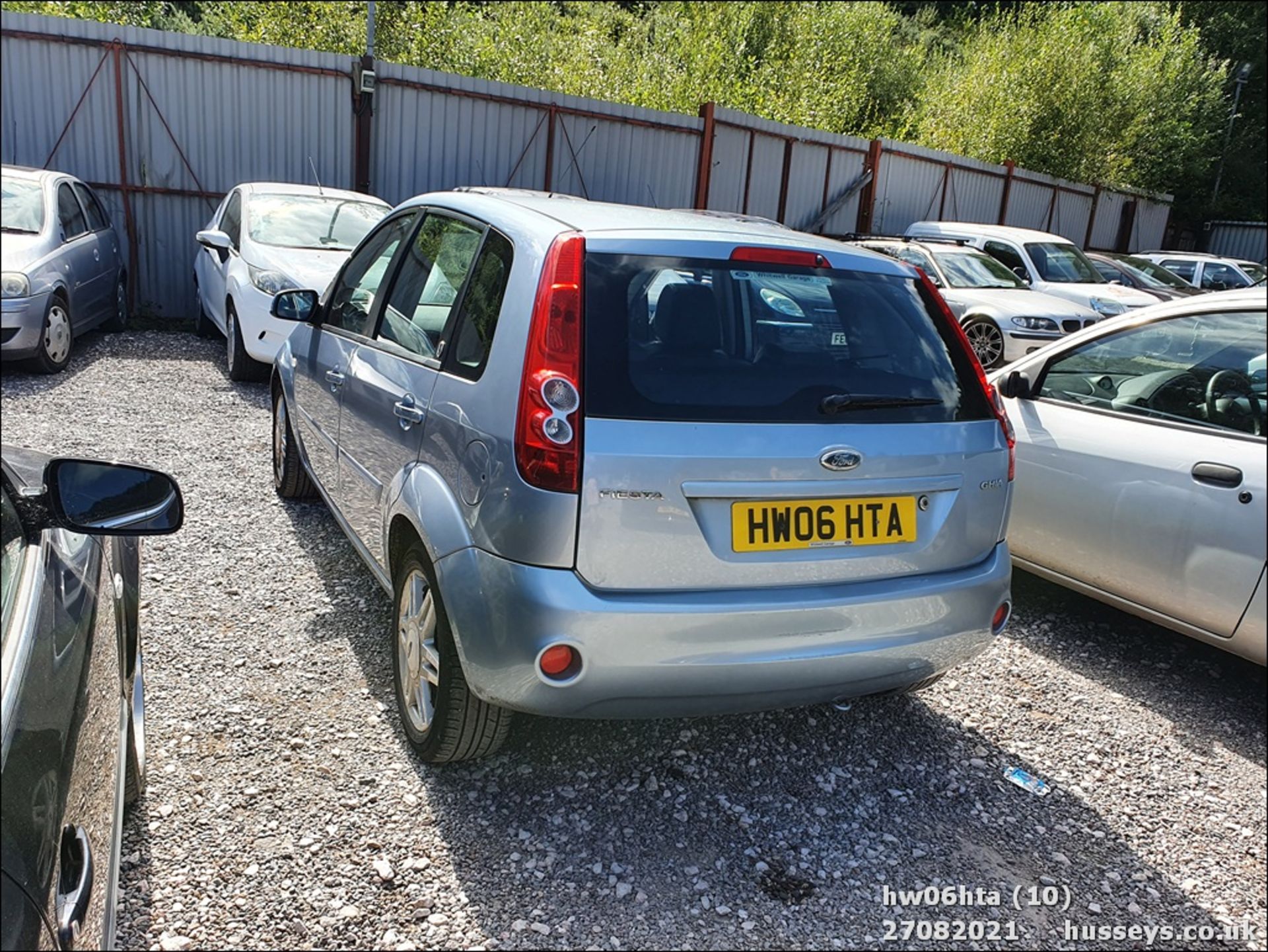 06/06 FORD FIESTA GHIA - 1388cc 5dr Hatchback (Blue, 45k) - Image 10 of 15