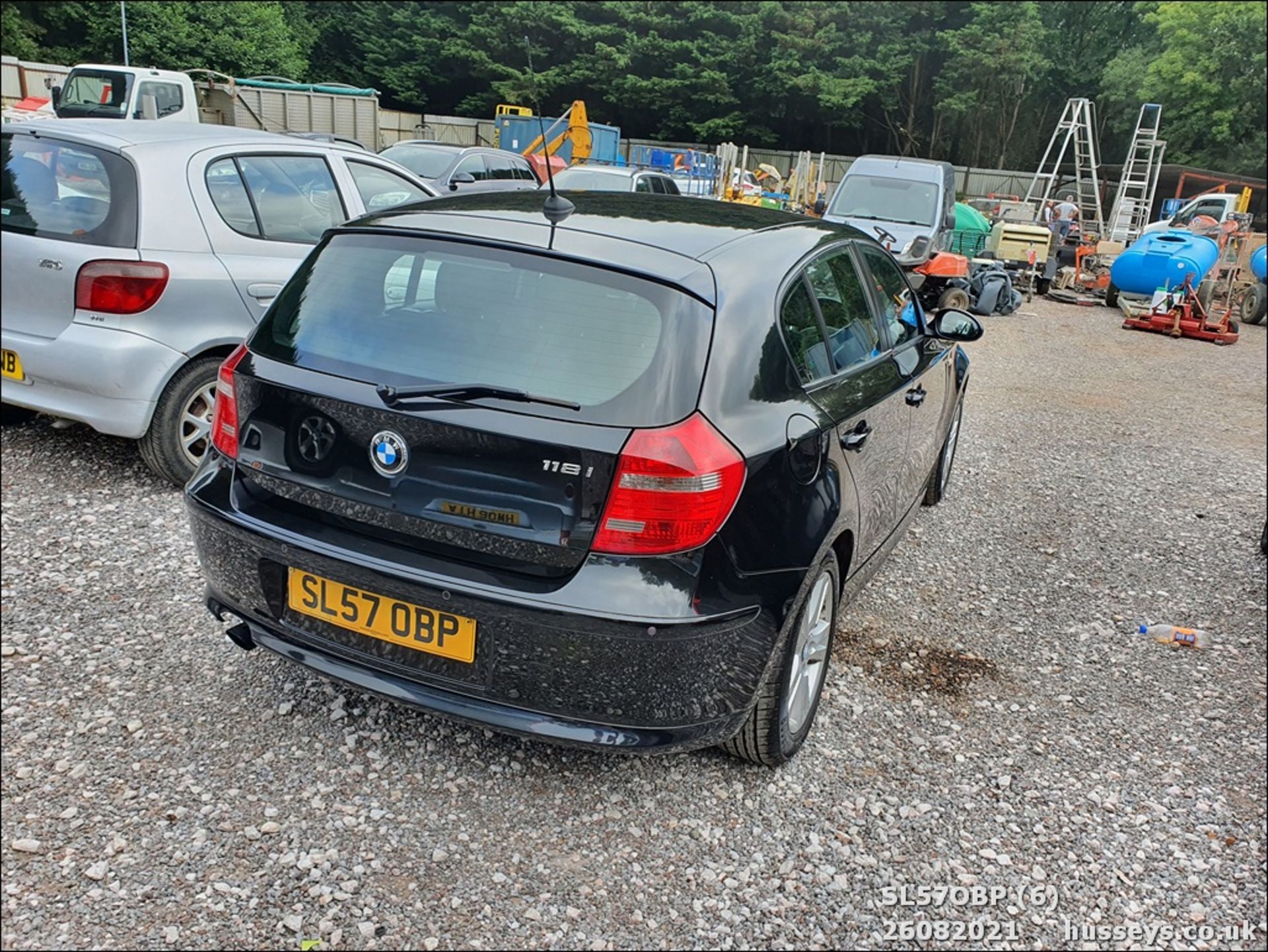 07/57 BMW 118I SE - 1995cc 5dr Hatchback (Black, 89k) - Image 6 of 17