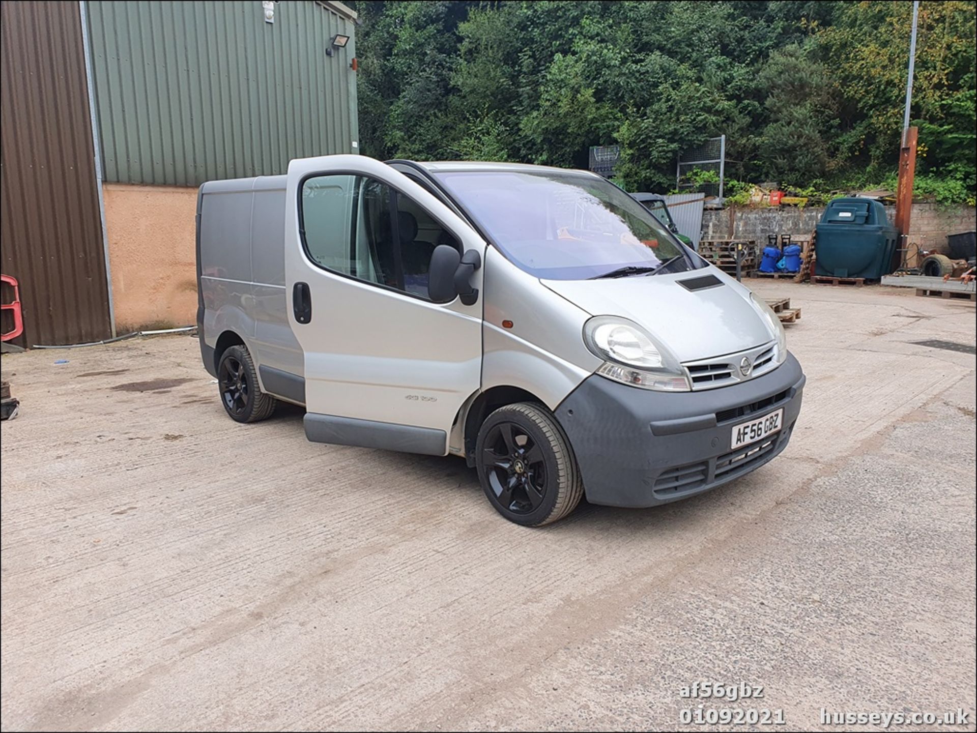 06/56 NISSAN PRIMASTAR SE DCI100 SWB - 1870cc Van (Silver, 106k) - Image 8 of 13