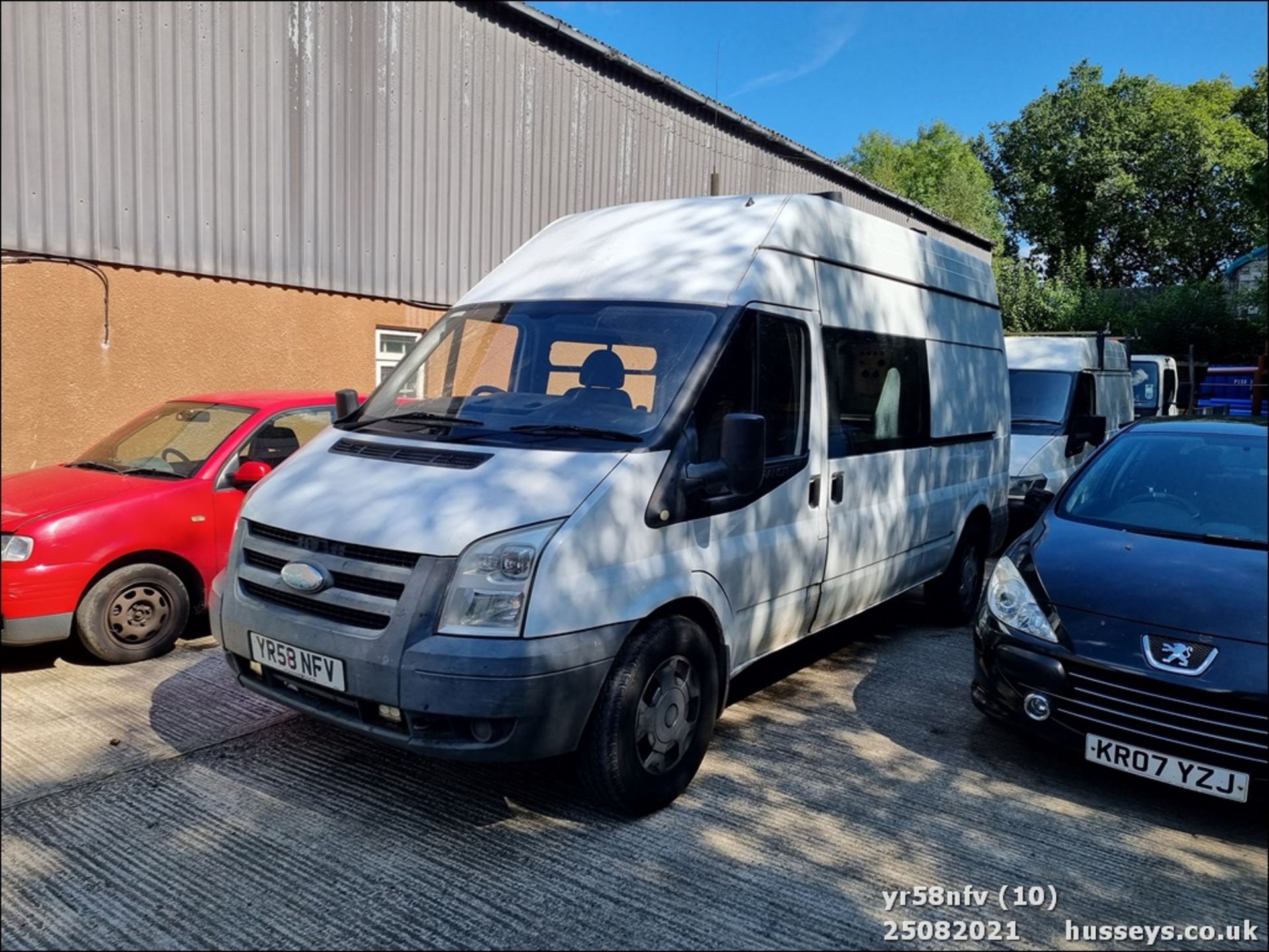 08/58 FORD TRANSIT 100 T350L RWD - 2402cc 5dr Van (Silver) - Image 11 of 11