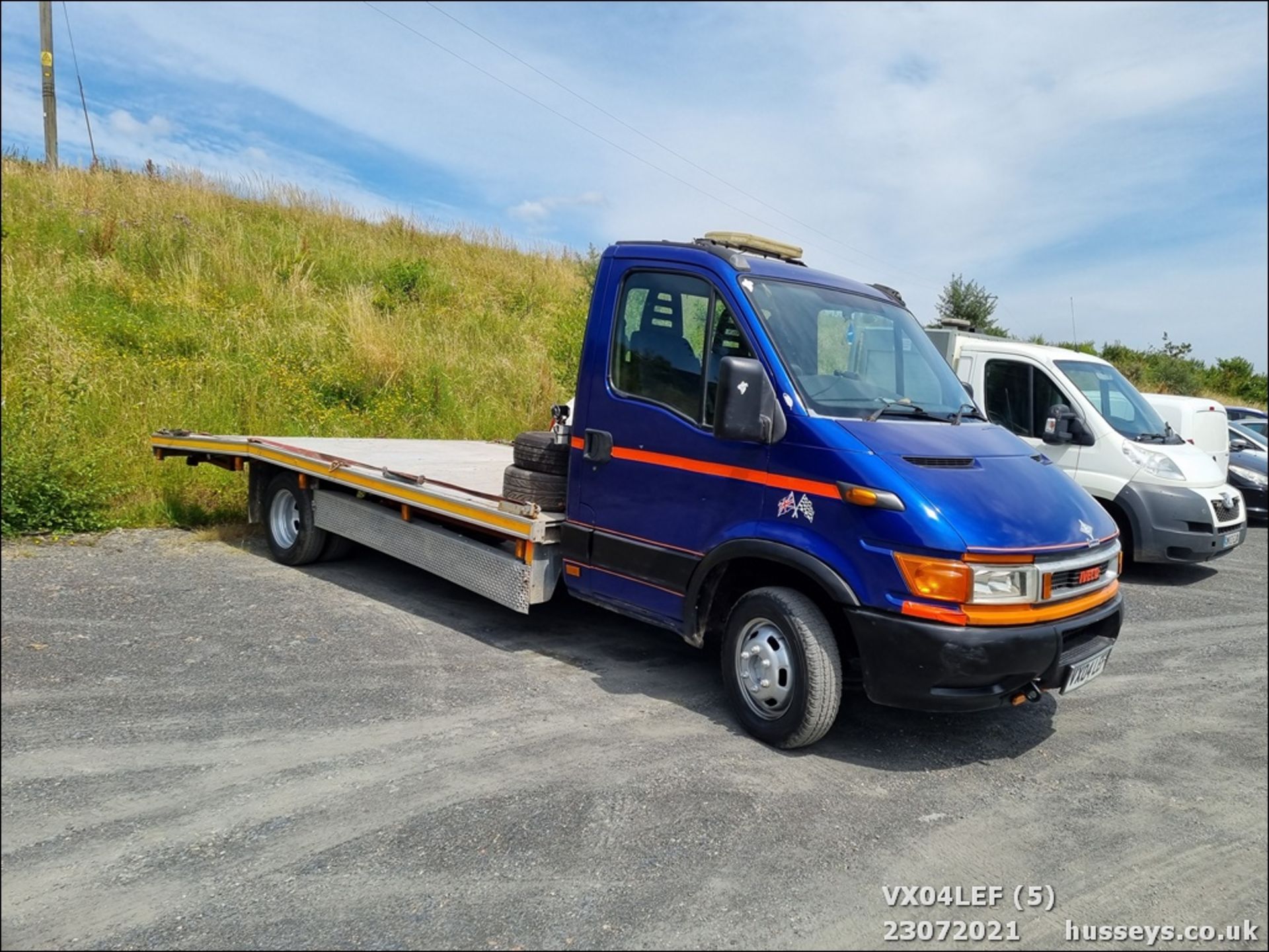 04/04 IVECO DAILY 50C15 4.4WB - 2800cc (Blue) - Image 5 of 9
