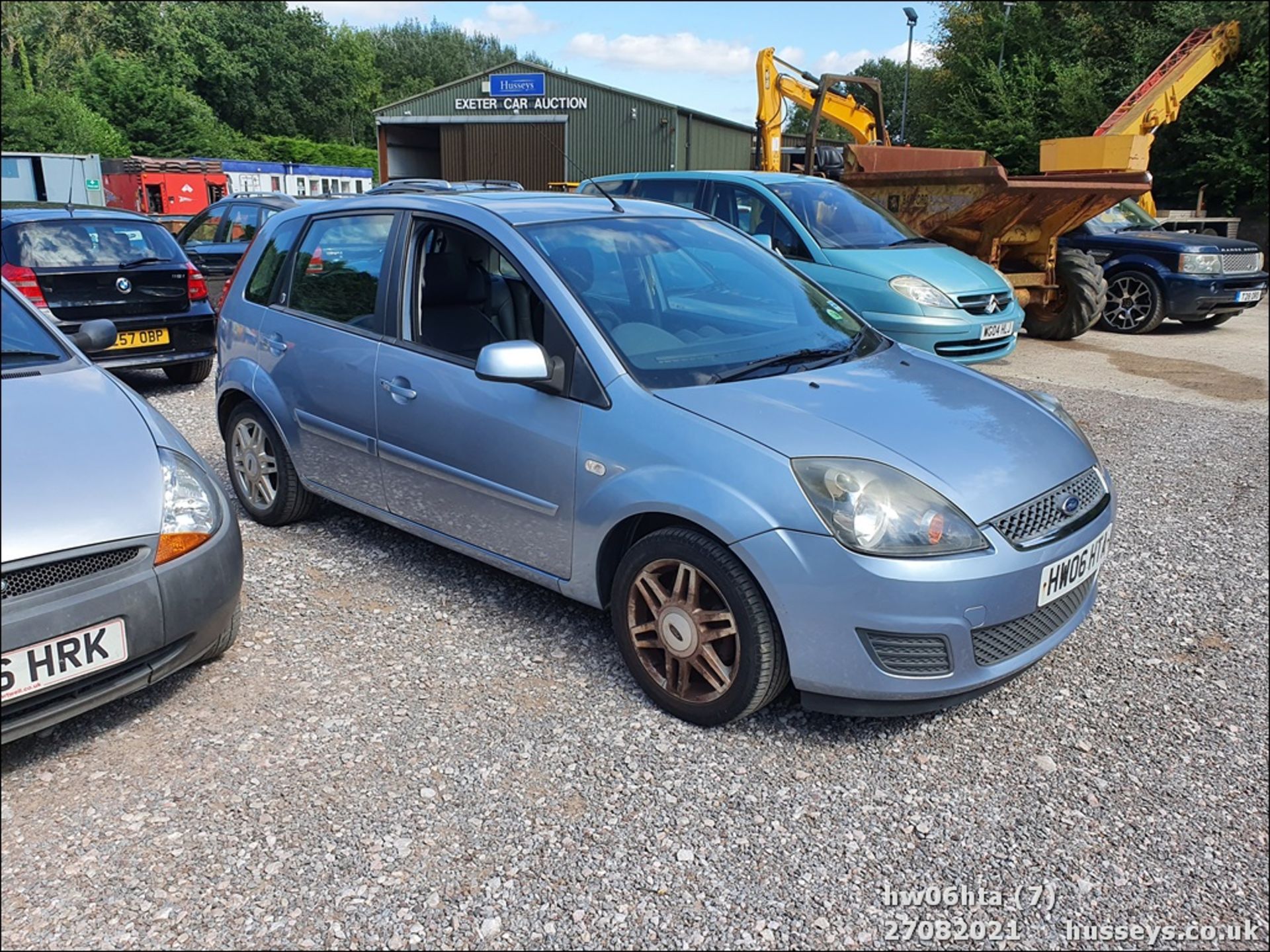 06/06 FORD FIESTA GHIA - 1388cc 5dr Hatchback (Blue, 45k) - Image 8 of 15