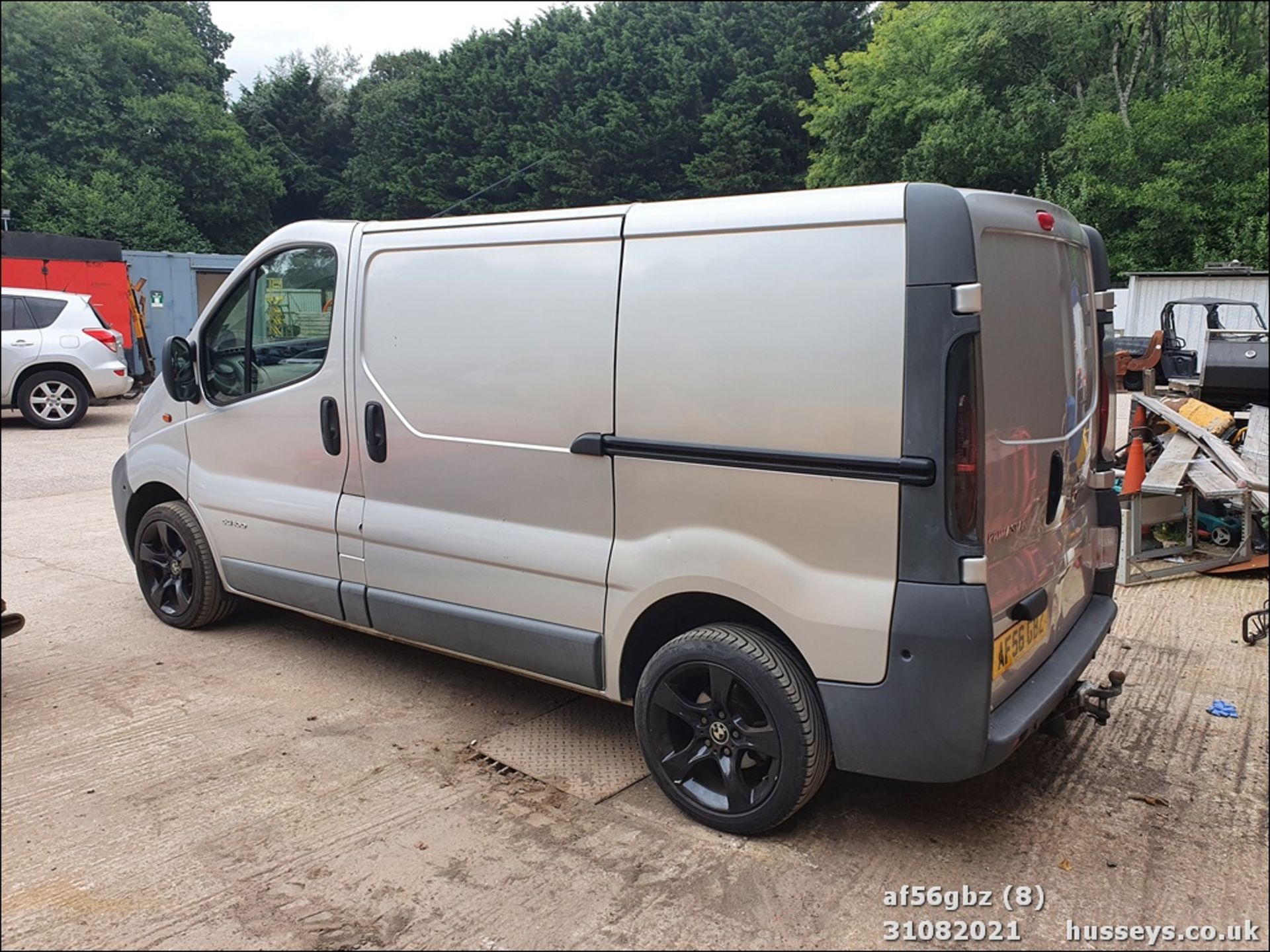 06/56 NISSAN PRIMASTAR SE DCI100 SWB - 1870cc Van (Silver, 106k) - Image 7 of 13