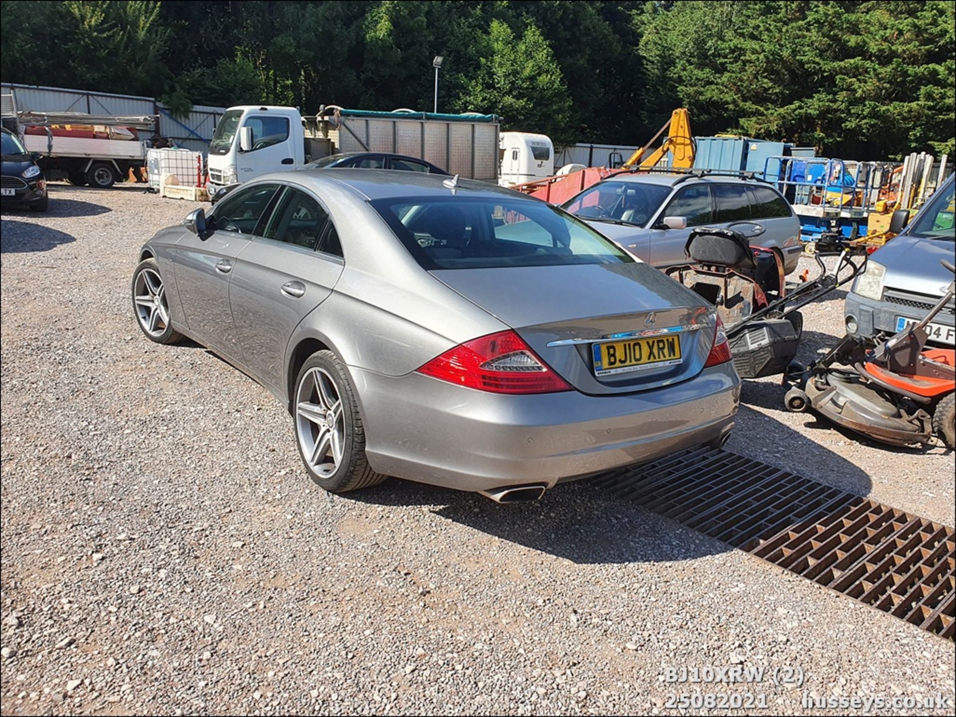 10/10 MERCEDES-BENZ CLS350 GRAND EDIT-N CDI A - 2987cc 2dr Coupe (Silver) - Image 3 of 18