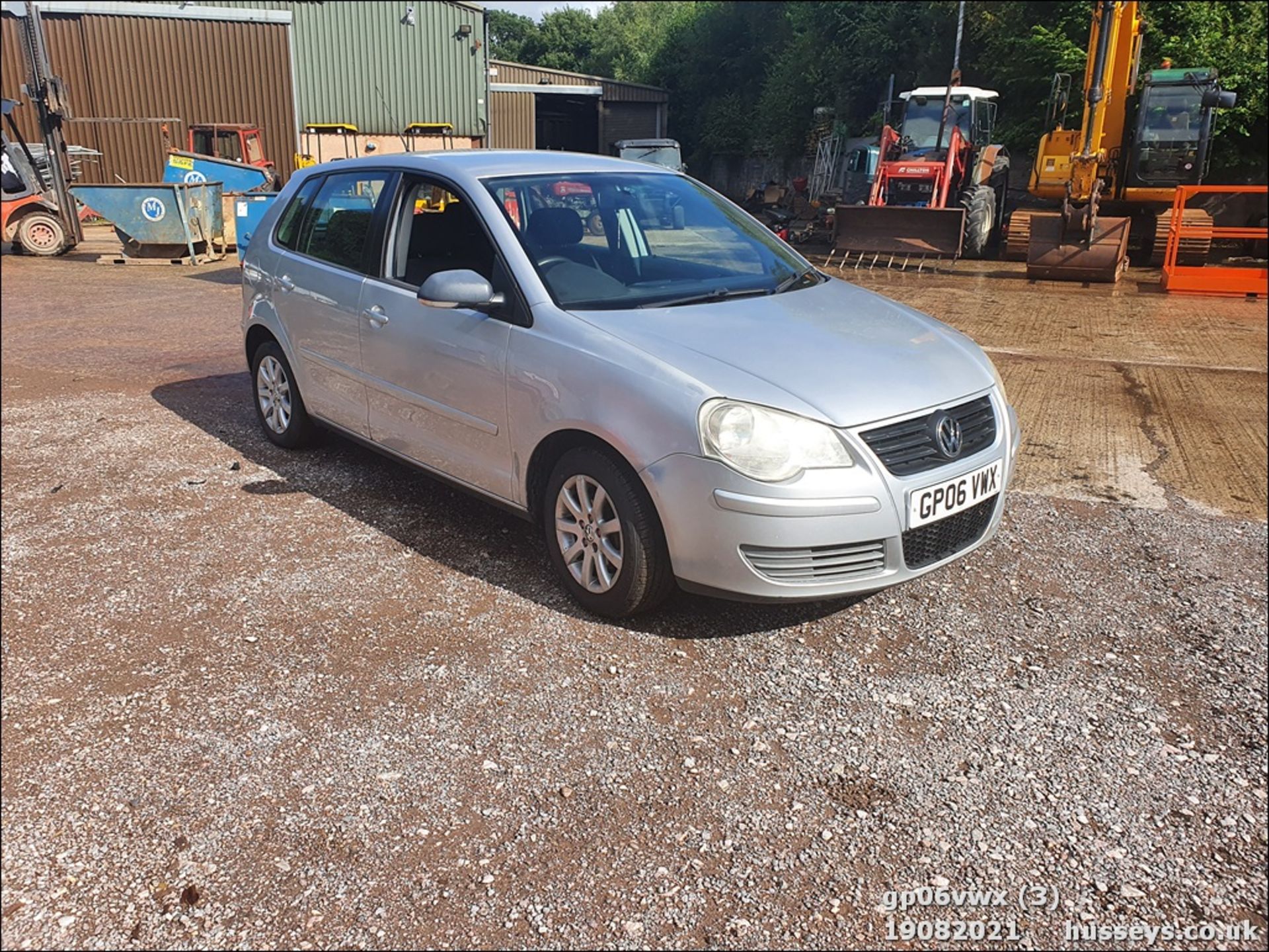 06/06 VOLKSWAGEN POLO SE 64 - 1198cc 5dr Hatchback (Silver, 110k) - Image 3 of 15