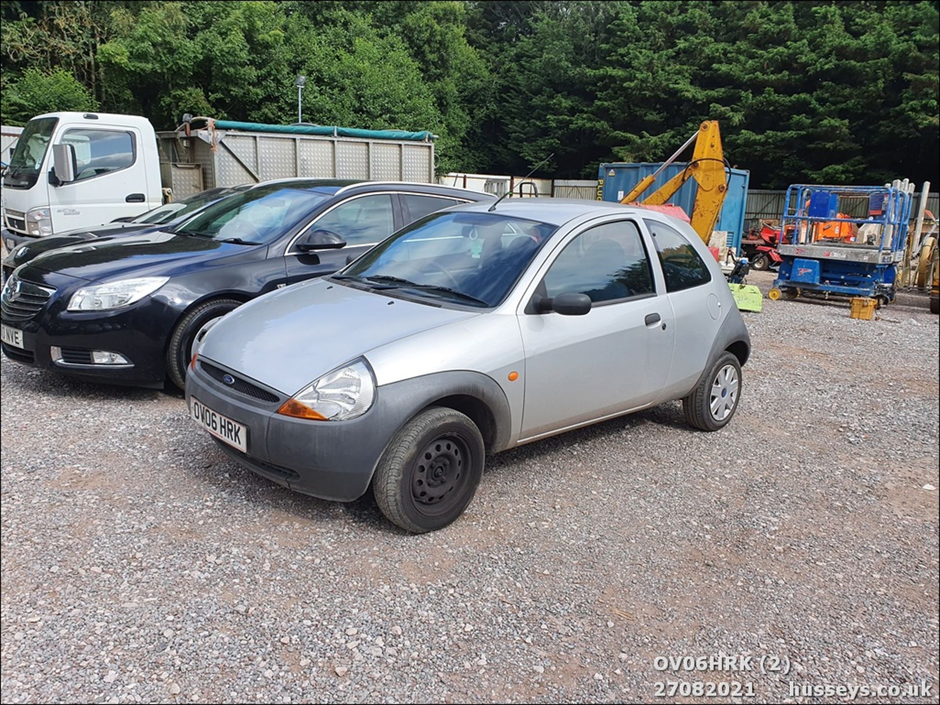 06/06 FORD KA - 1297cc 3dr Hatchback (Silver, 42k) - Image 2 of 13