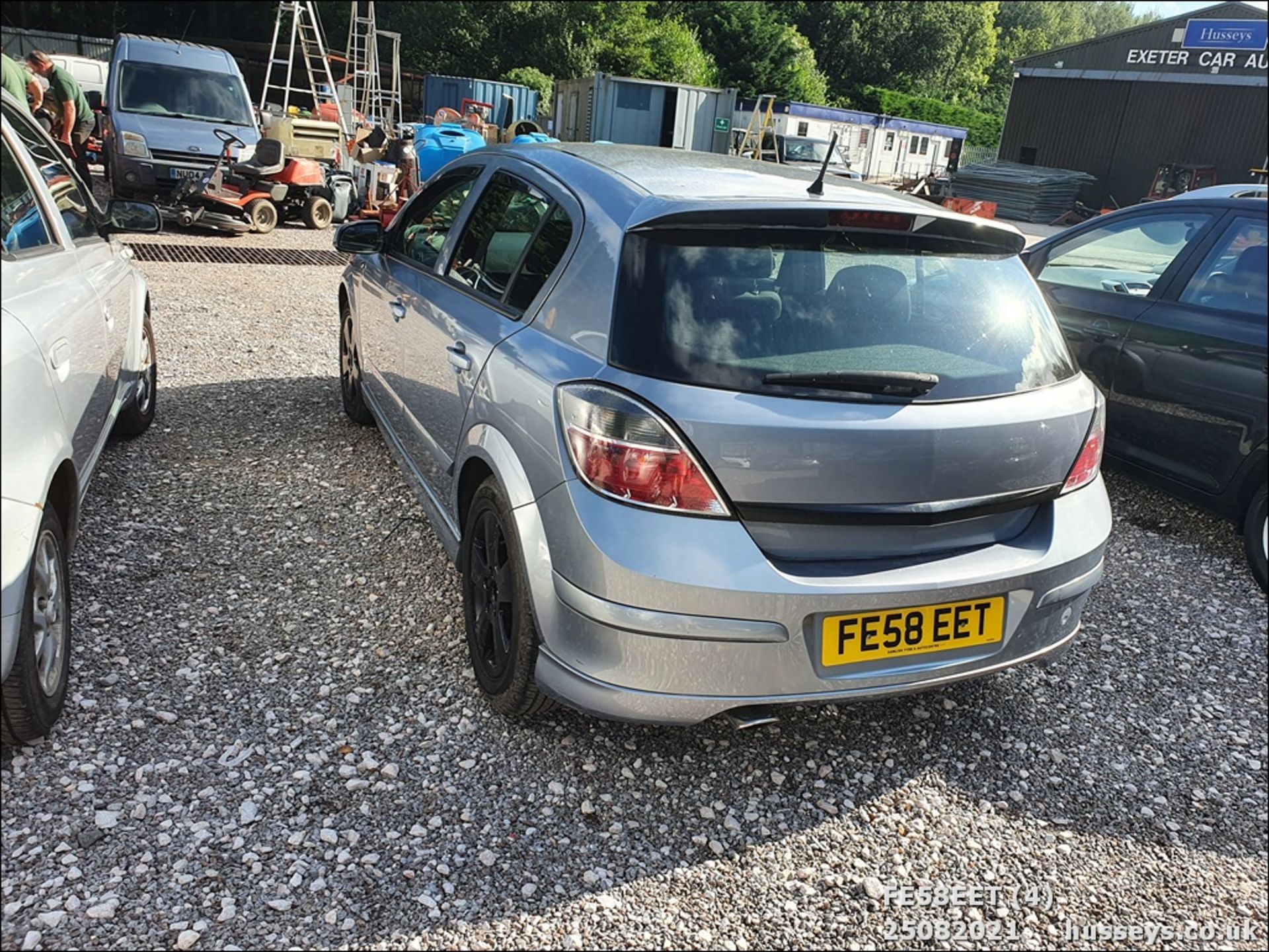 08/58 VAUXHALL ASTRA CLUB CDTI 100 - 1686cc 5dr Hatchback (Silver, 115k) - Image 5 of 15