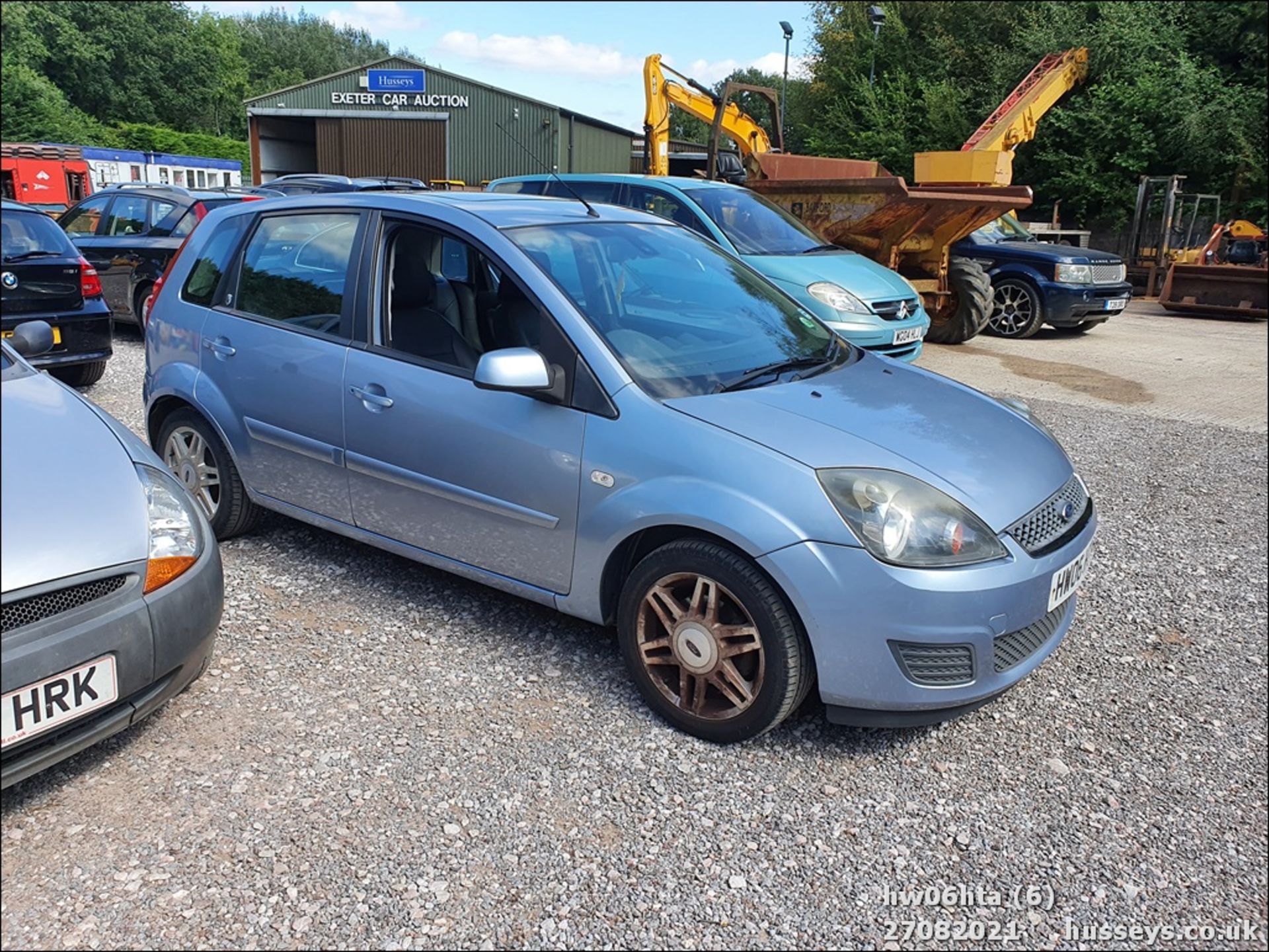 06/06 FORD FIESTA GHIA - 1388cc 5dr Hatchback (Blue, 45k) - Image 7 of 15