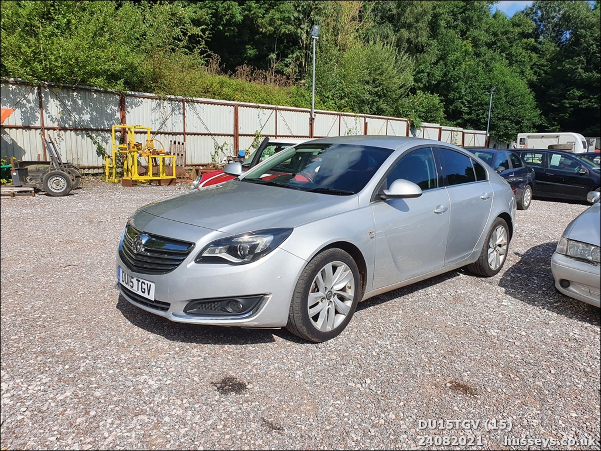 15/15 VAUXHALL INSIGNIA SRI NAV CDTI AUT - 1956cc 5dr Hatchback (Silver) - Image 15 of 16