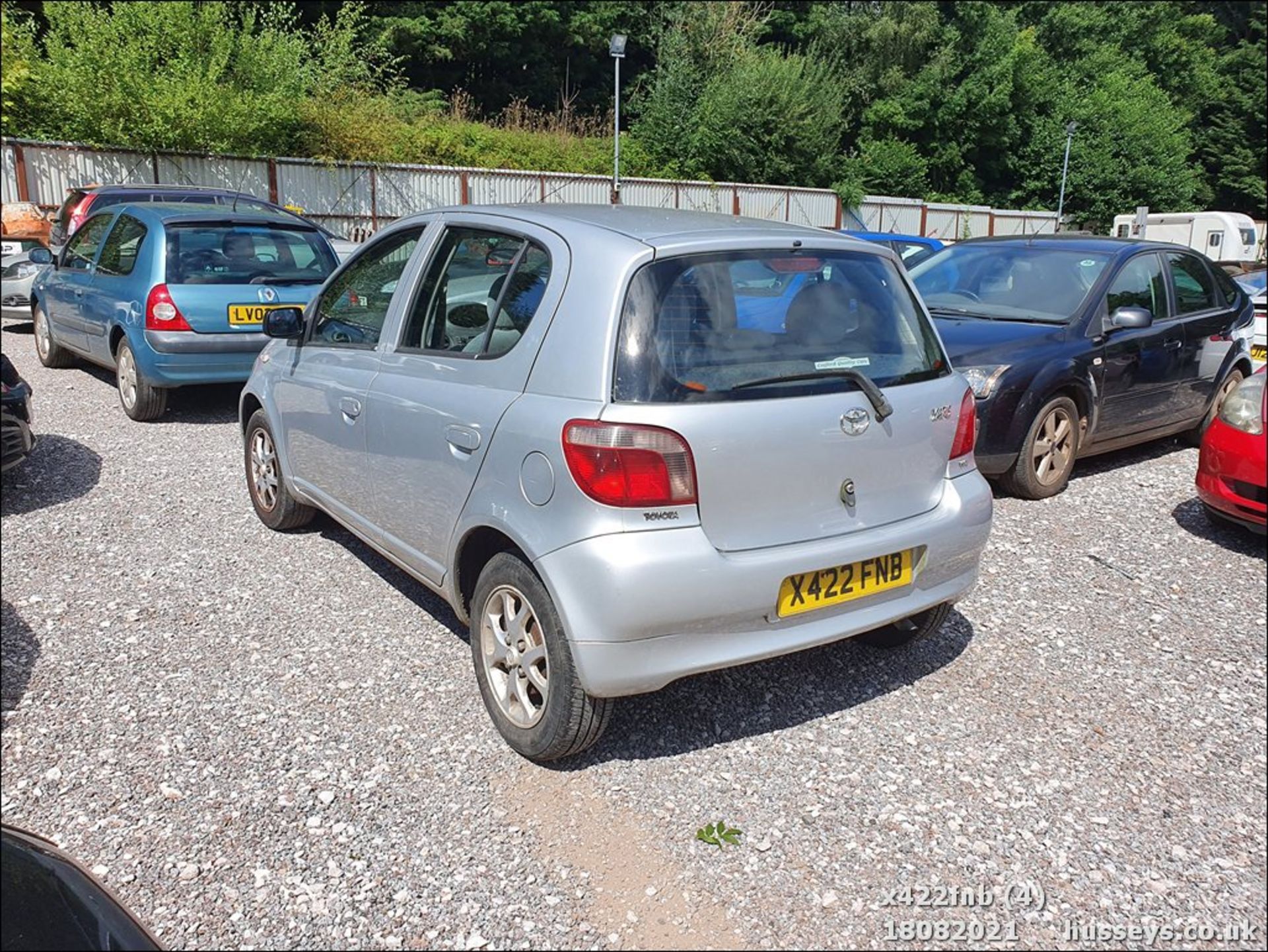 2001 TOYOTA YARIS CDX FREE-TRONIC - 998cc 5dr Hatchback (Silver, 77k) - Image 4 of 16