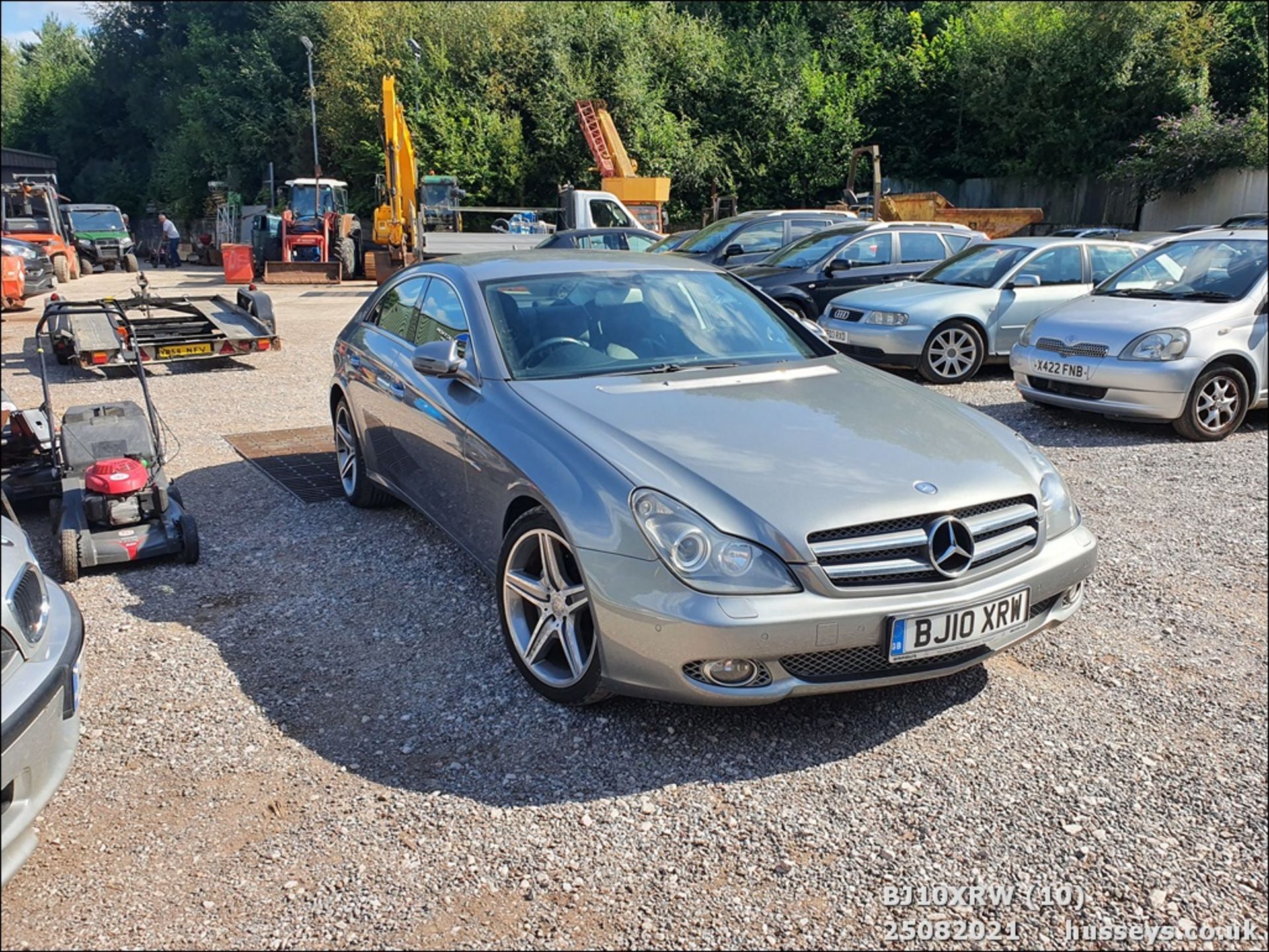 10/10 MERCEDES-BENZ CLS350 GRAND EDIT-N CDI A - 2987cc 2dr Coupe (Silver) - Image 11 of 18