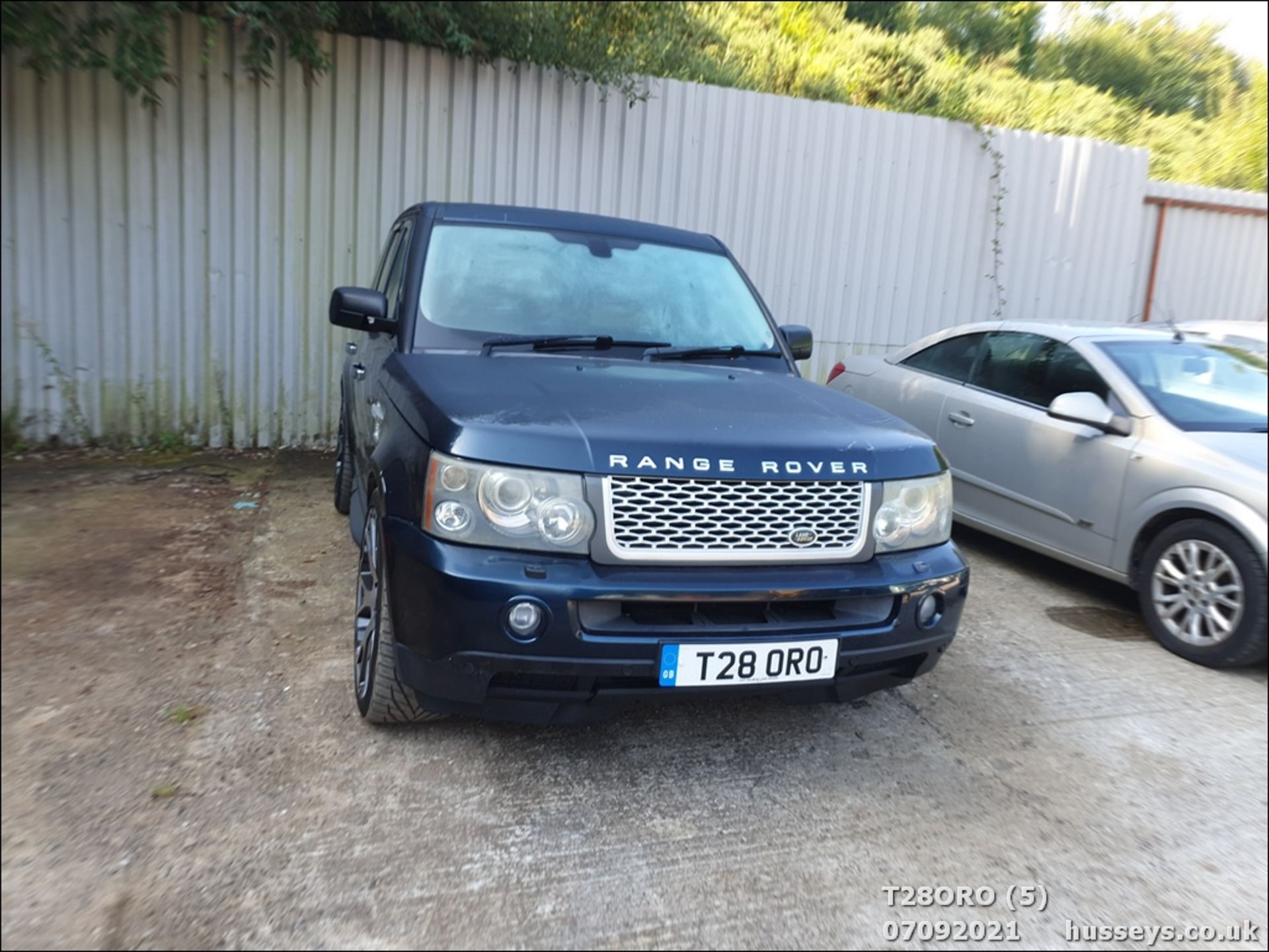 2006 LAND ROVER RANGE ROVER SP HSE TDV6 A - 2720cc 5dr Estate (Blue) - Image 5 of 20