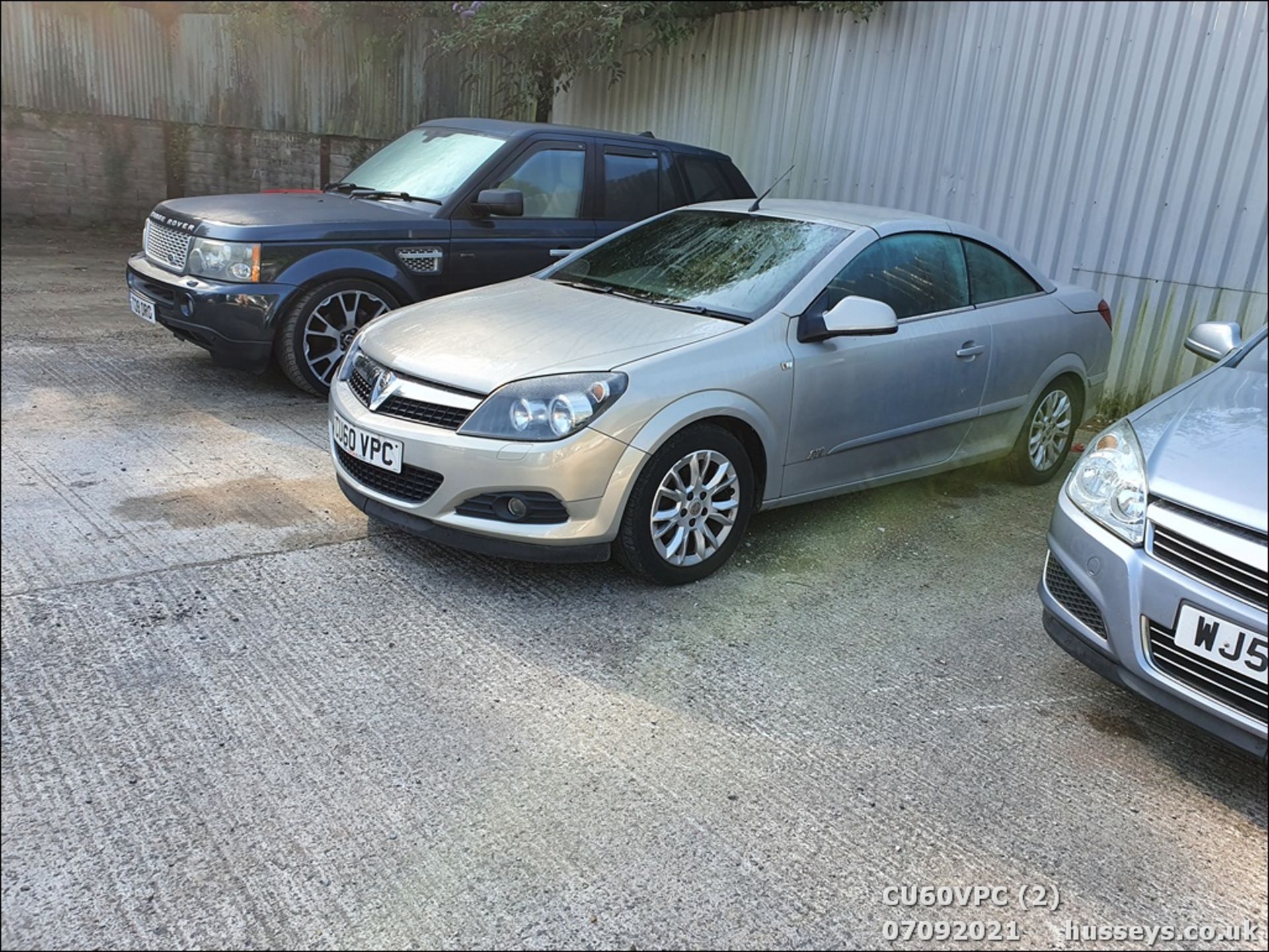 11/60 VAUXHALL ASTRA SPORT - 1796cc 2dr Convertible (Silver, 123k) - Image 2 of 12