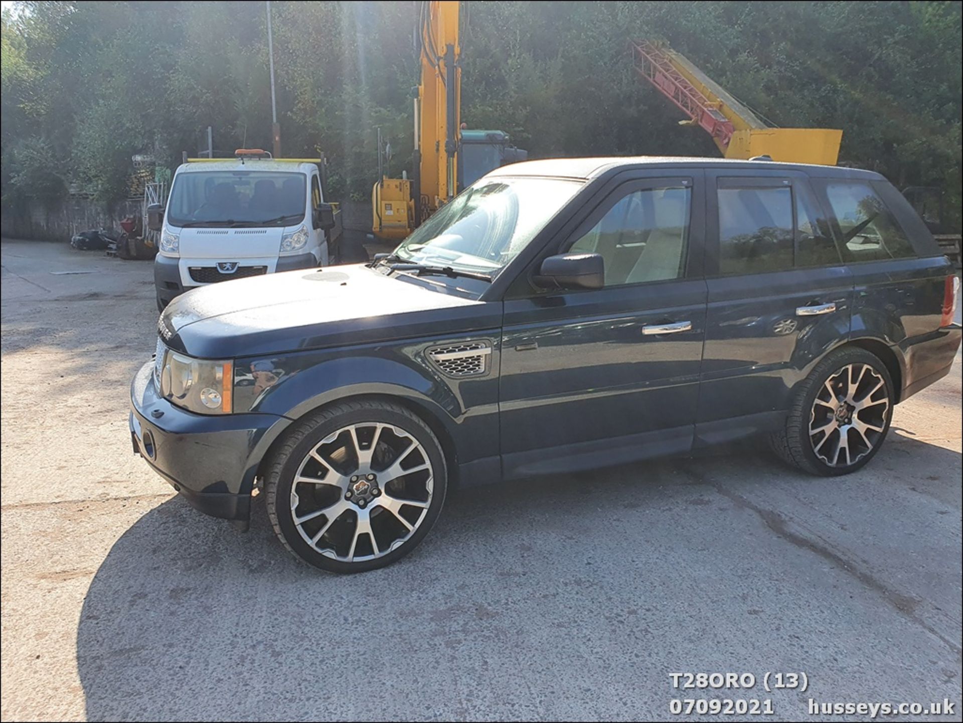 2006 LAND ROVER RANGE ROVER SP HSE TDV6 A - 2720cc 5dr Estate (Blue) - Image 13 of 20