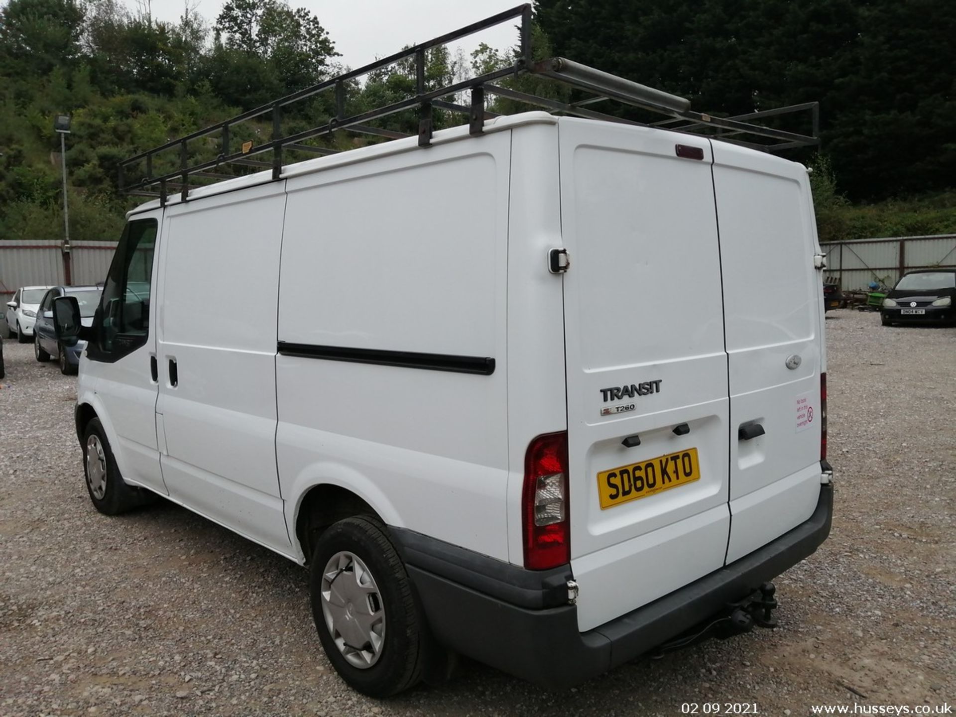 10/60 FORD TRANSIT 85 T260M FWD - 2198cc 5dr Van (White, 237k) - Image 10 of 23