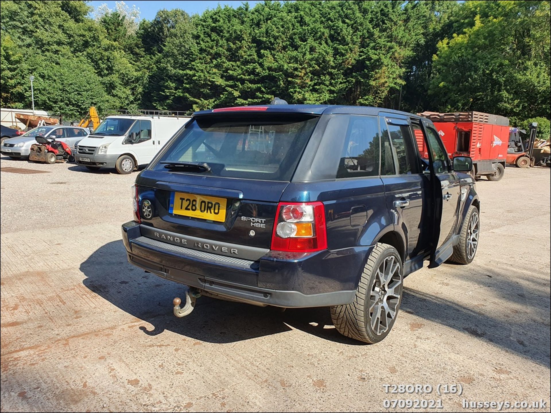 2006 LAND ROVER RANGE ROVER SP HSE TDV6 A - 2720cc 5dr Estate (Blue) - Image 16 of 20