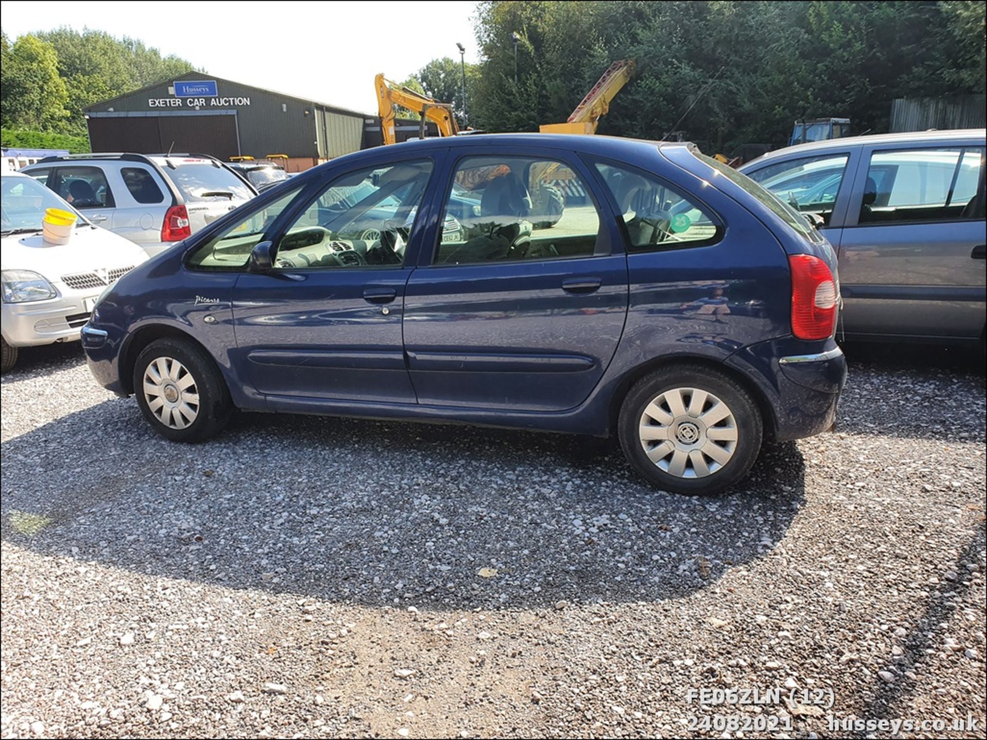 06/06 CITROEN XSARA PICASSO EXCL 92 - 1560cc 5dr MPV (Blue, 147k) - Image 12 of 17