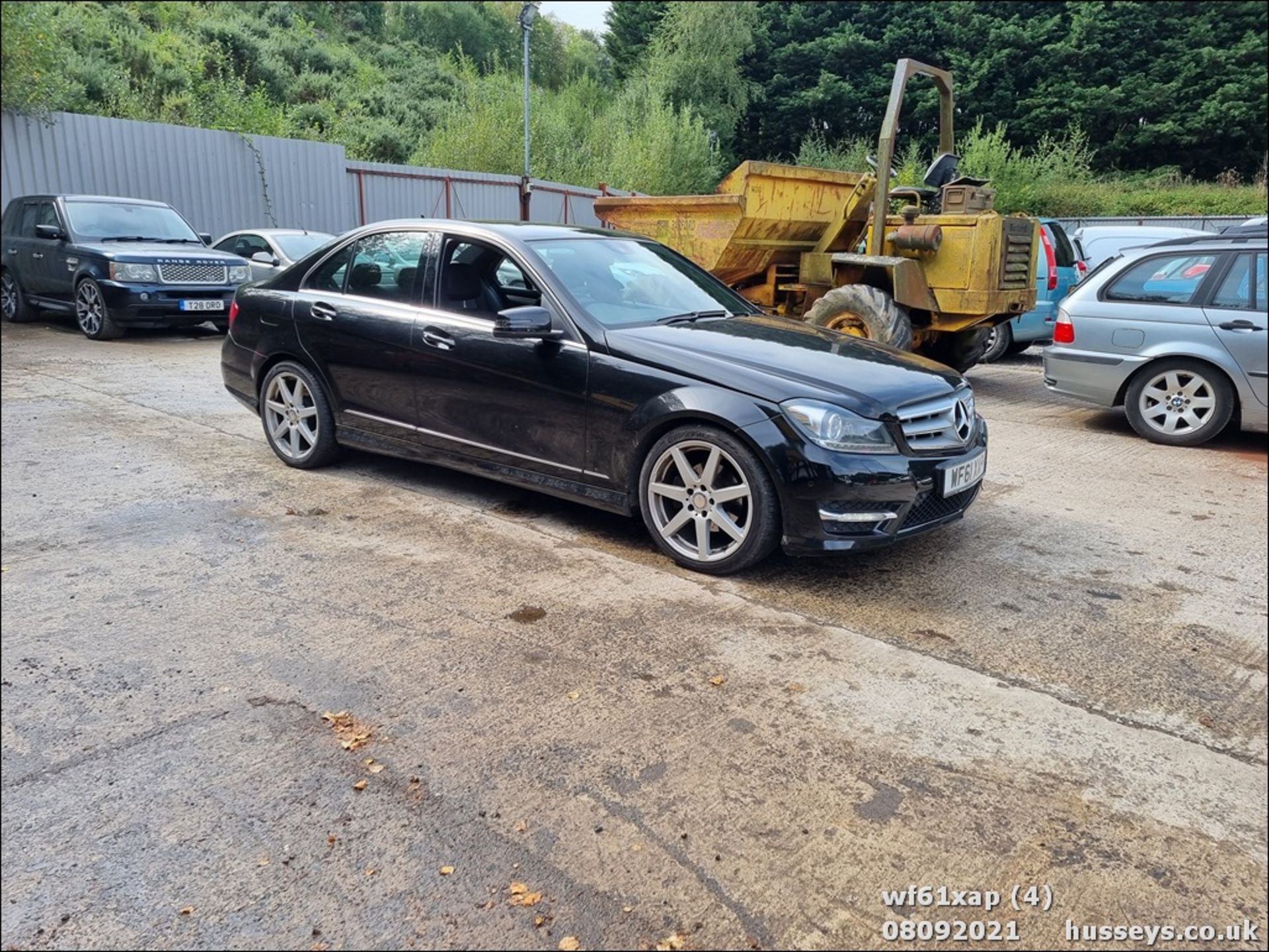 11/61 MERCEDES-BENZ C180 SPORT ED 125 BLUEEF- - 1796cc 4dr Saloon (Black, 48k) - Image 4 of 19