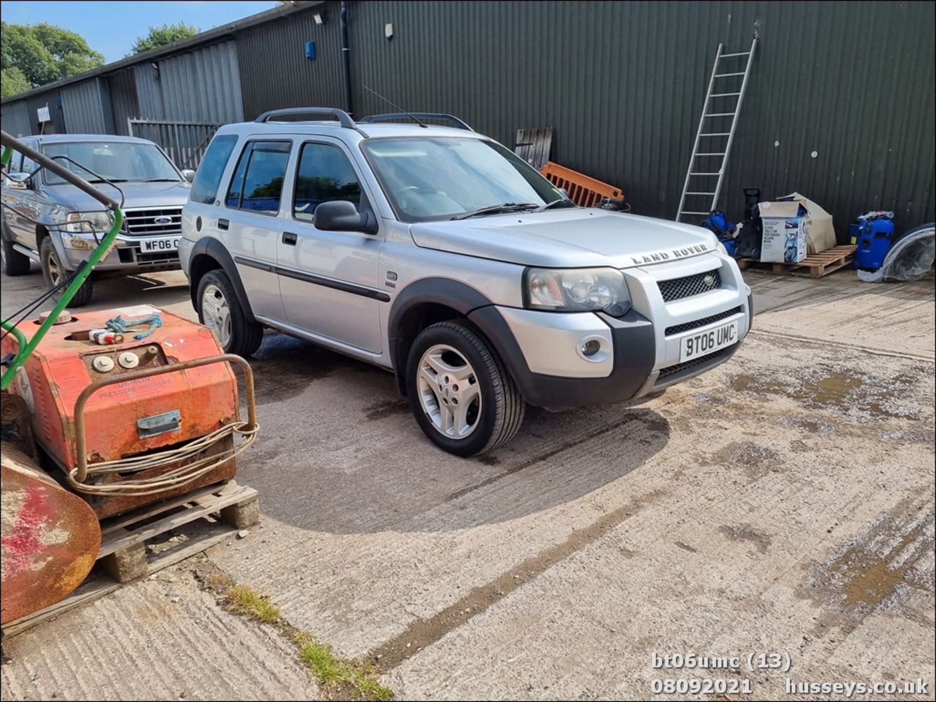 06/06 LAND ROVER FREELANDER HSE TD A - 1951cc 5dr Estate (Silver, 140k) - Image 13 of 20