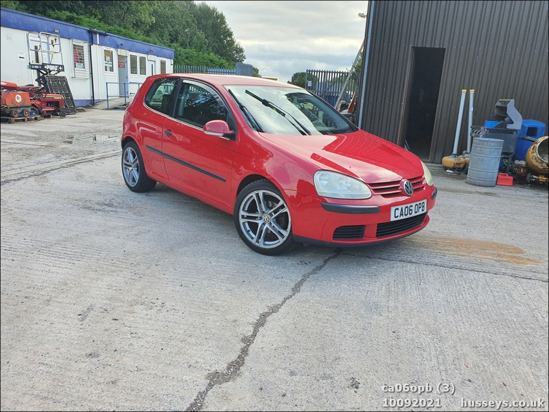 06/06 VOLKSWAGEN GOLF S - 1390cc 3dr Hatchback (Red, 131k) - Image 4 of 18