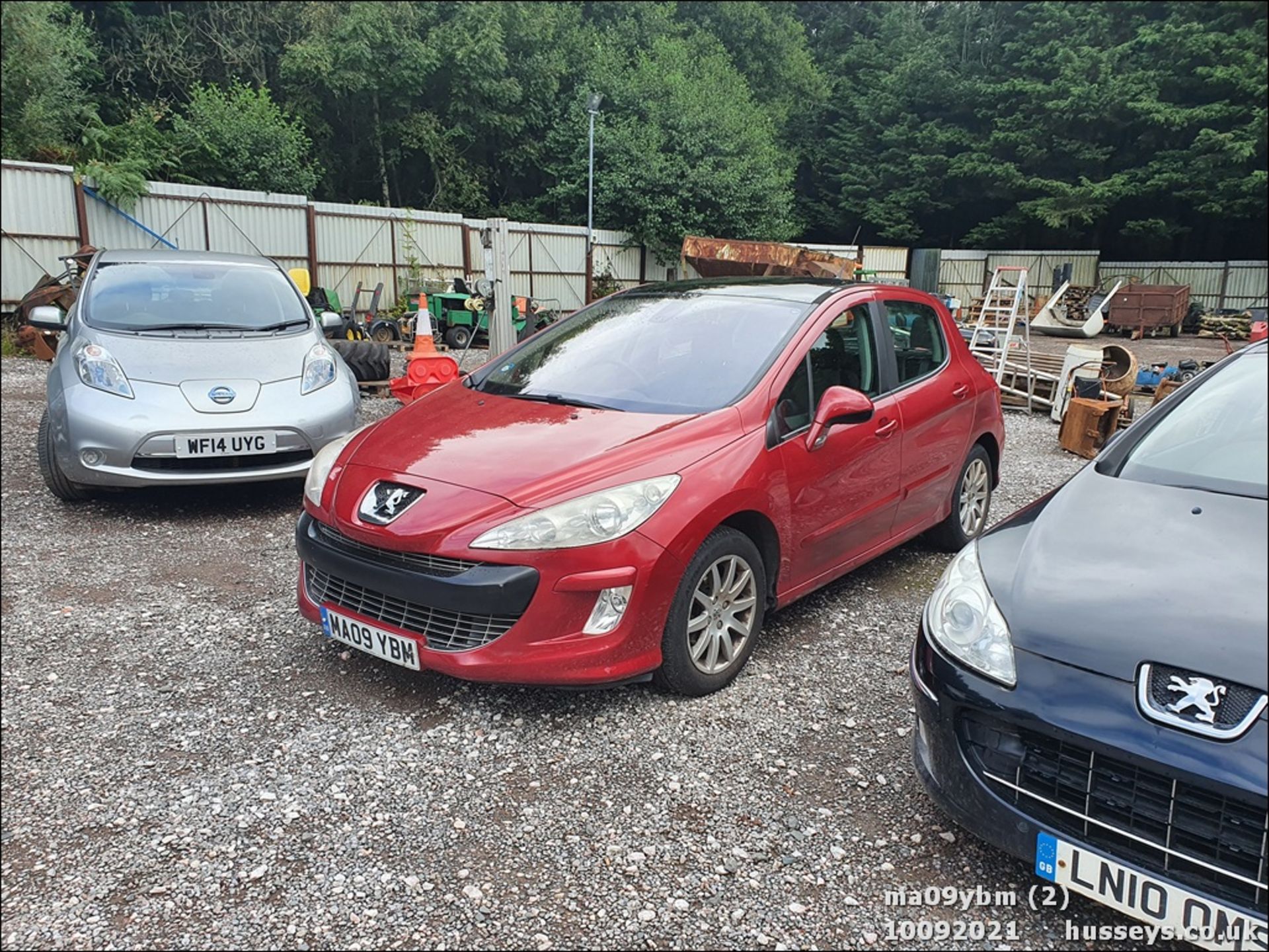 09/09 PEUGEOT 308 SE HDI - 1560cc 5dr Hatchback (Red) - Image 6 of 19