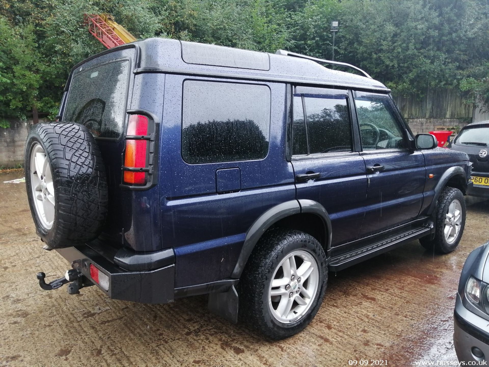 03/53 LAND ROVER DISCOVERY LANDMARK TD5 - 2495cc 5dr Estate (Blue, 155k) - Image 10 of 14