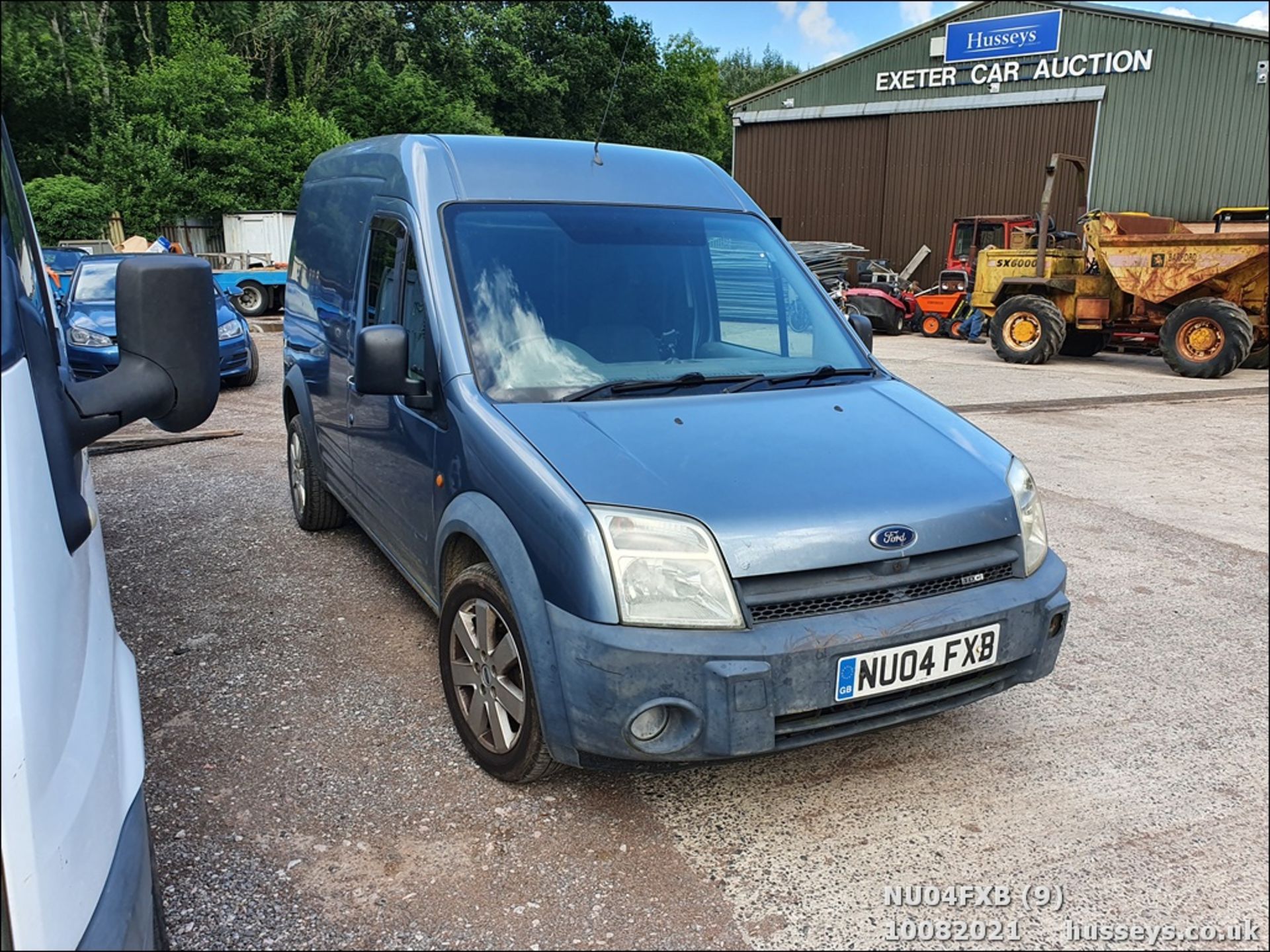 04/04 FORD TRAN CONNECT LX TDCI LWB - 1753cc 5dr Van (Blue, 142k) - Image 9 of 13