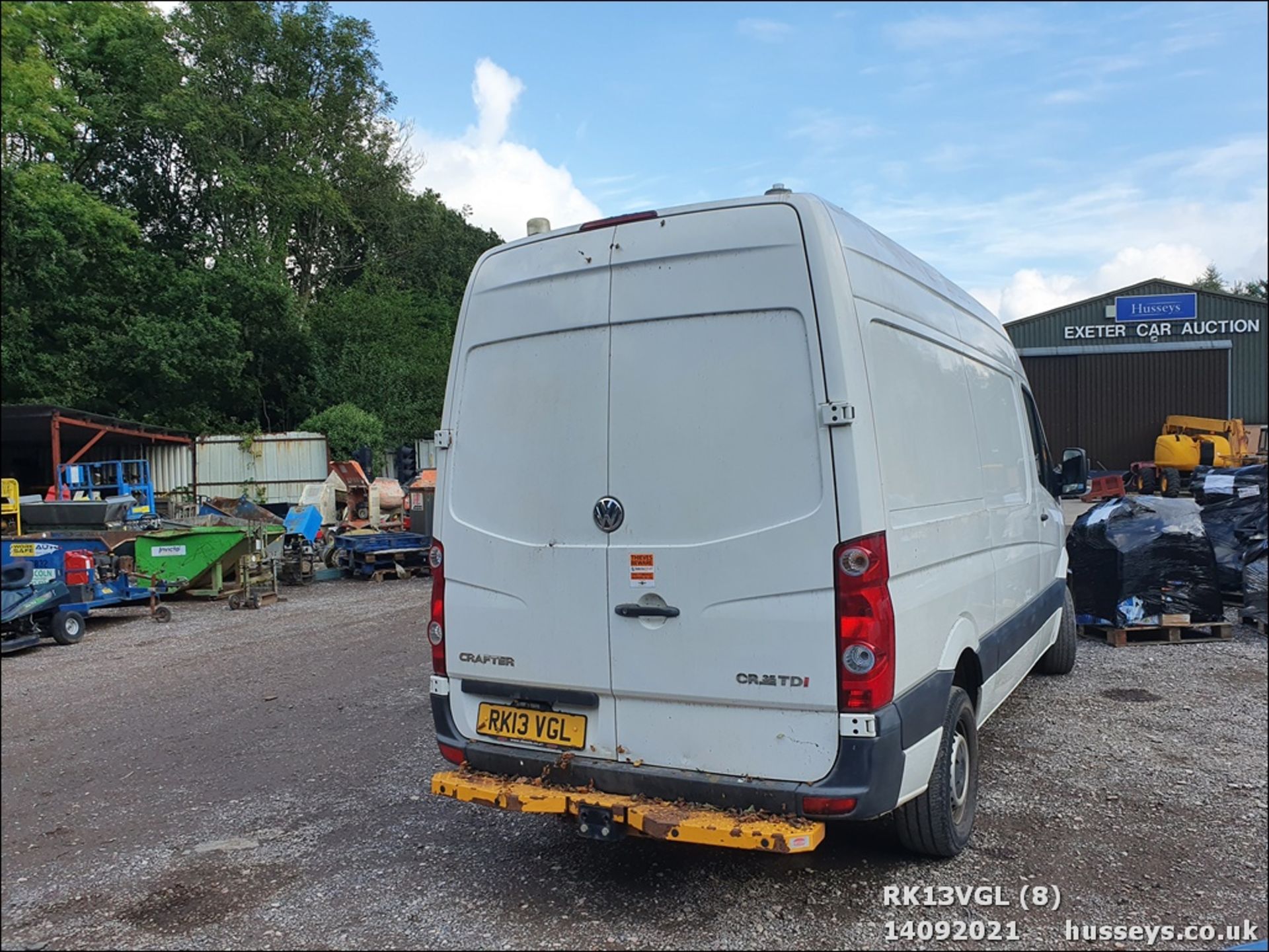 13/13 VOLKSWAGEN CRAFTER CR35 TDI 143 MWB - 1968cc 5dr Van (White, 75k) - Image 8 of 13