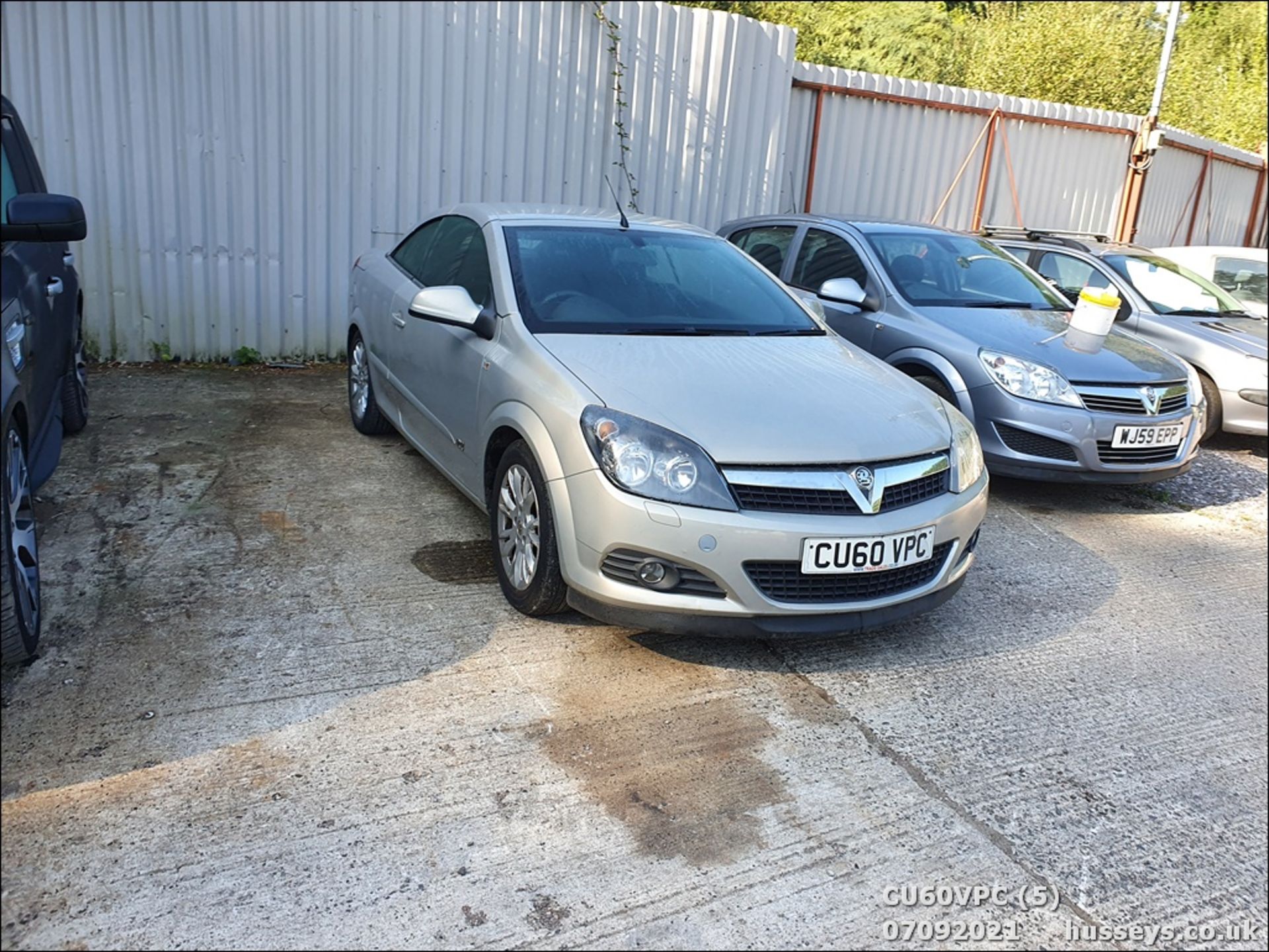 11/60 VAUXHALL ASTRA SPORT - 1796cc 2dr Convertible (Silver, 123k) - Image 5 of 12
