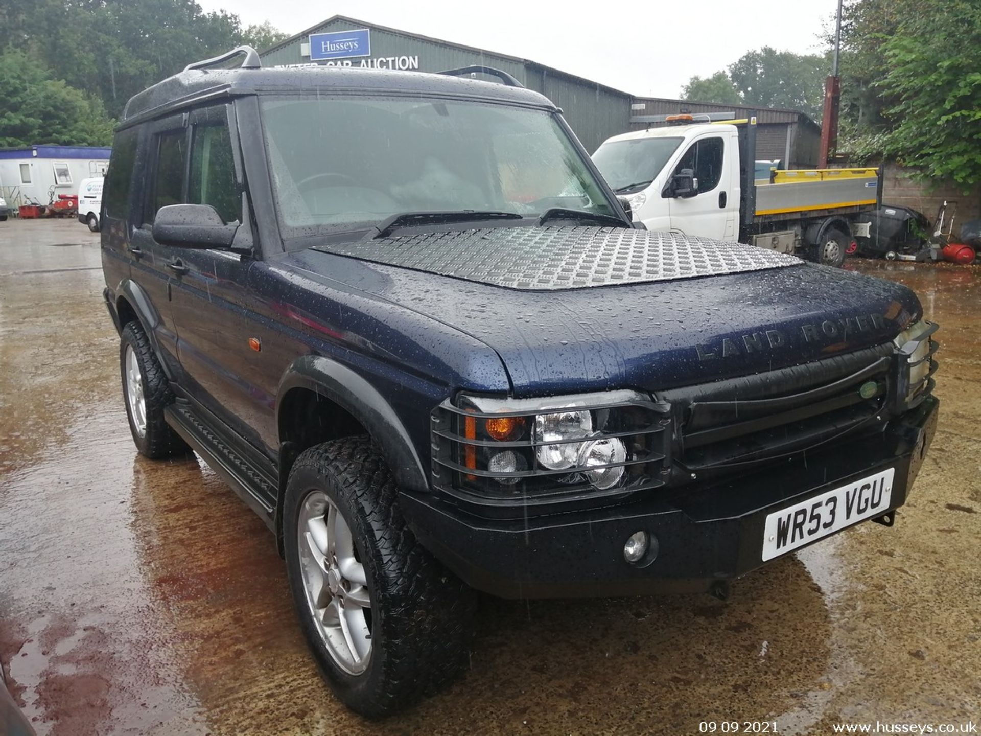 03/53 LAND ROVER DISCOVERY LANDMARK TD5 - 2495cc 5dr Estate (Blue, 155k) - Image 2 of 14