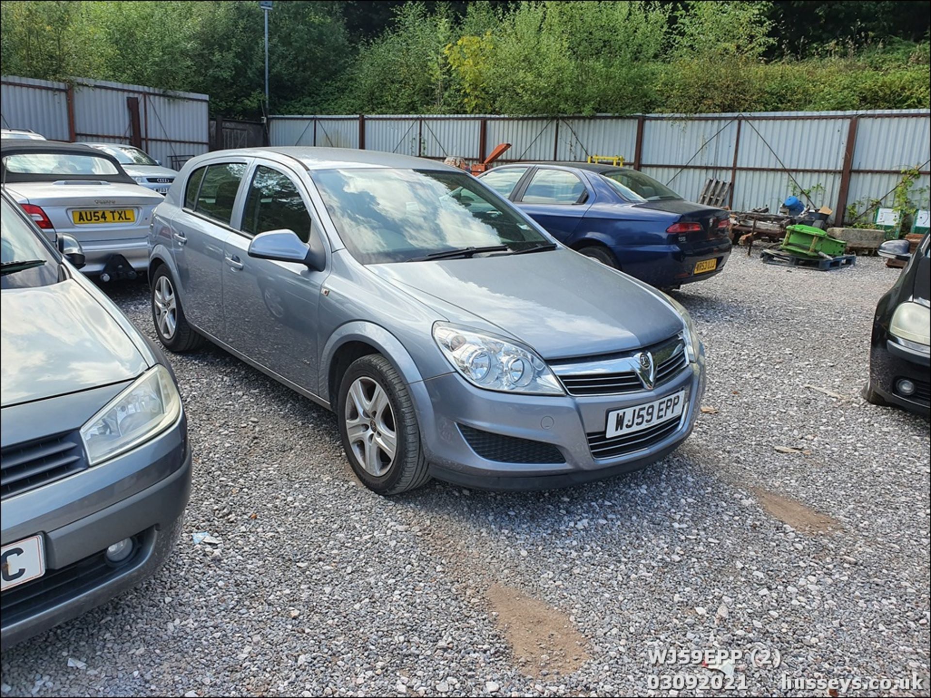 09/59 VAUXHALL ASTRA ACTIVE - 1364cc 5dr Hatchback (Silver, 101k) - Image 3 of 12