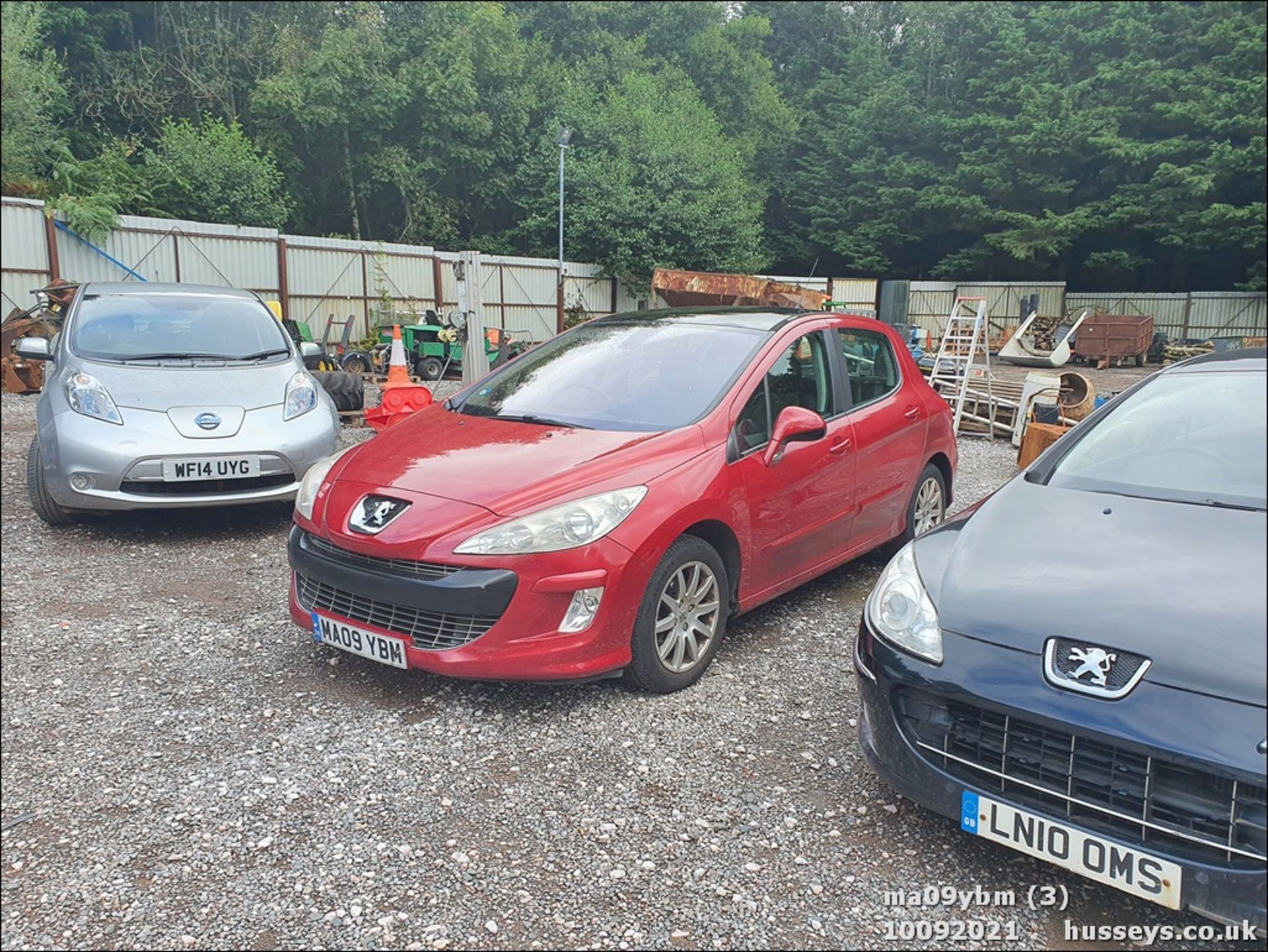 09/09 PEUGEOT 308 SE HDI - 1560cc 5dr Hatchback (Red) - Image 2 of 19